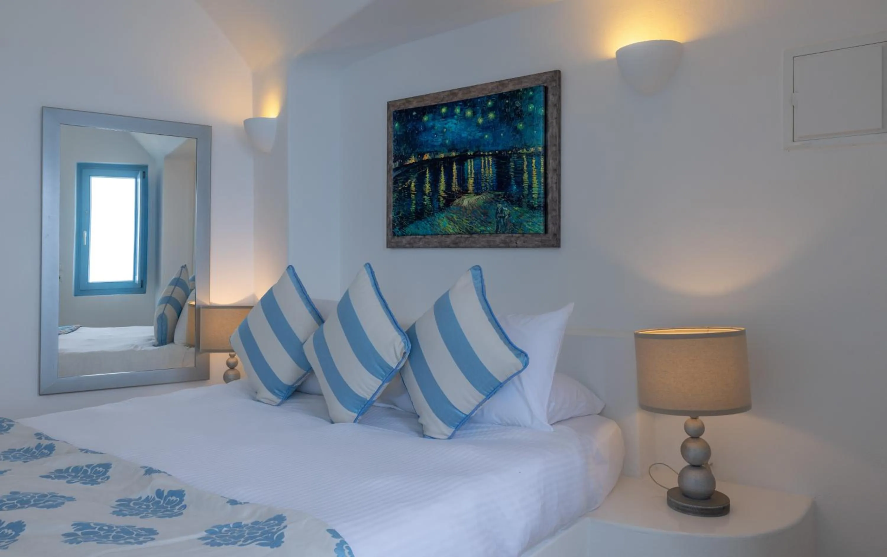 Bedroom, Bed in Above Blue Suites