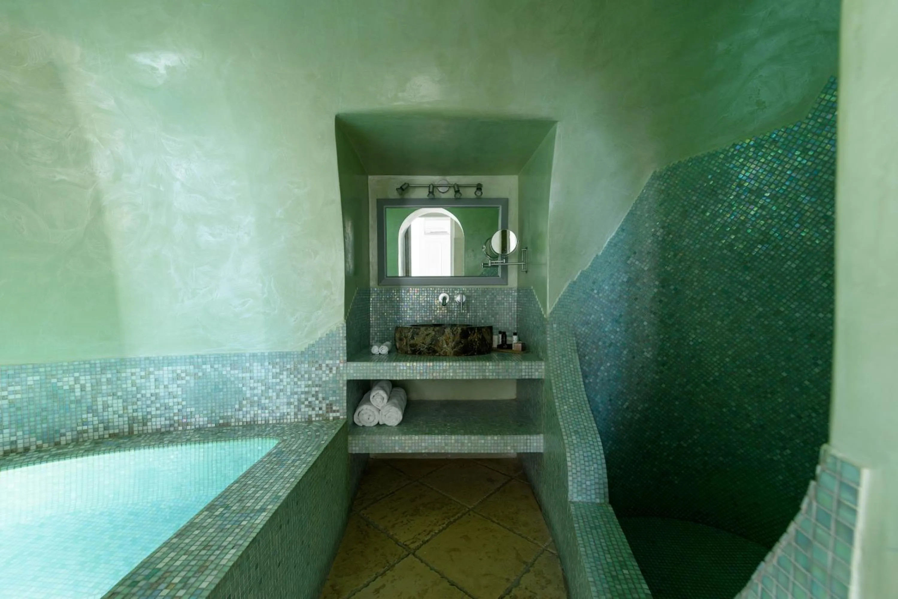 Hot Tub in Above Blue Suites