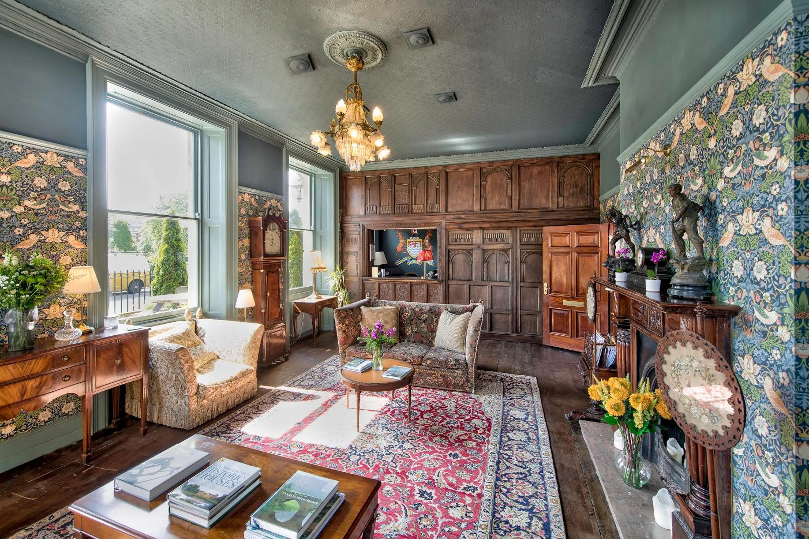 Lobby or reception in The Central Hotel