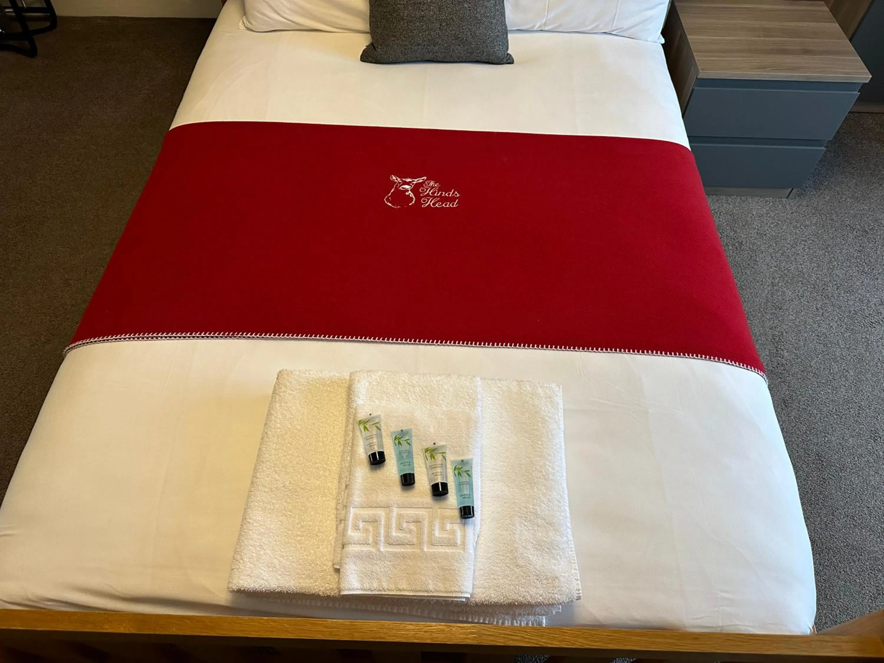 Bed in The Hinds Head Hotel