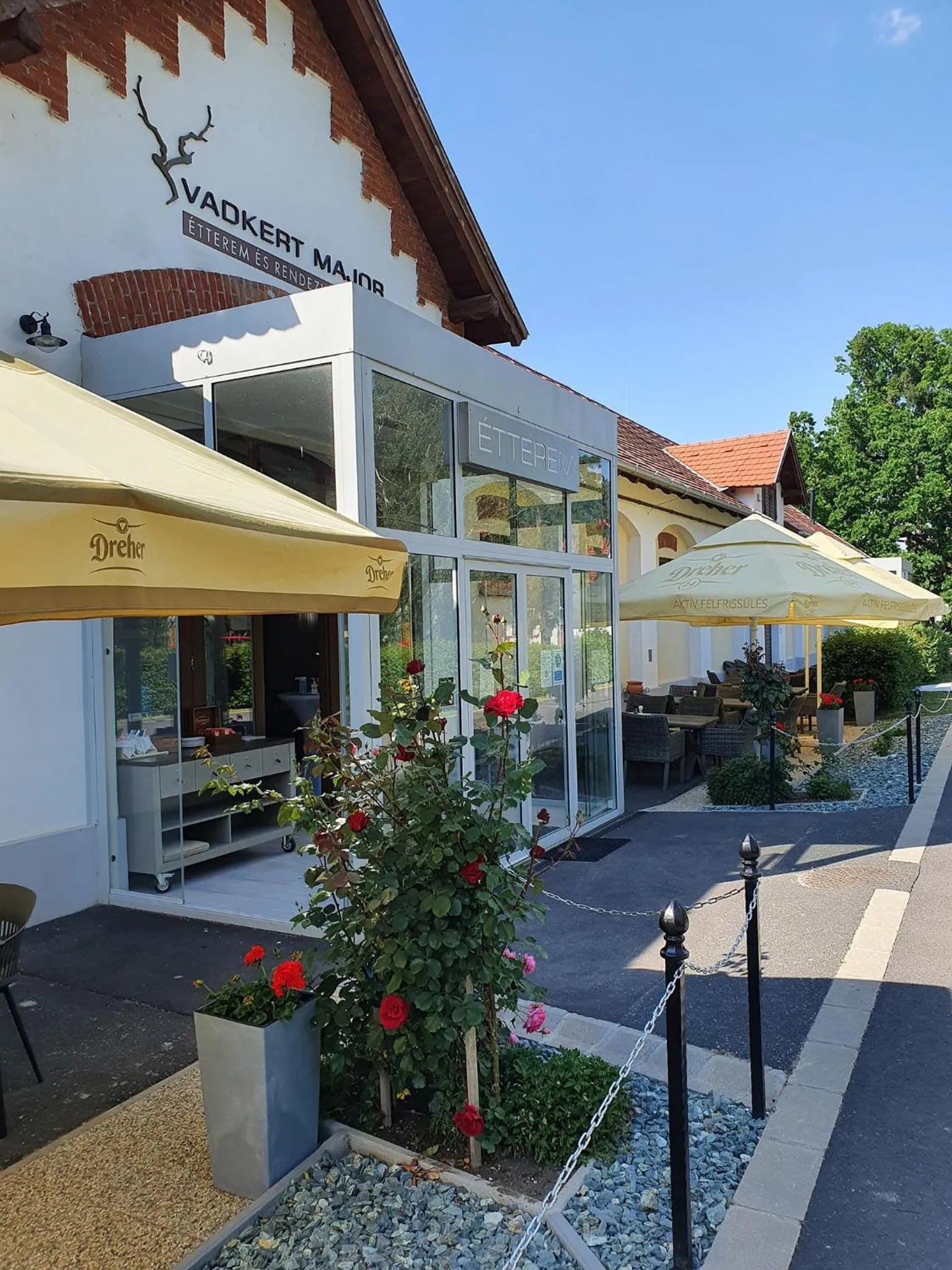 Property building in Vadkert Major