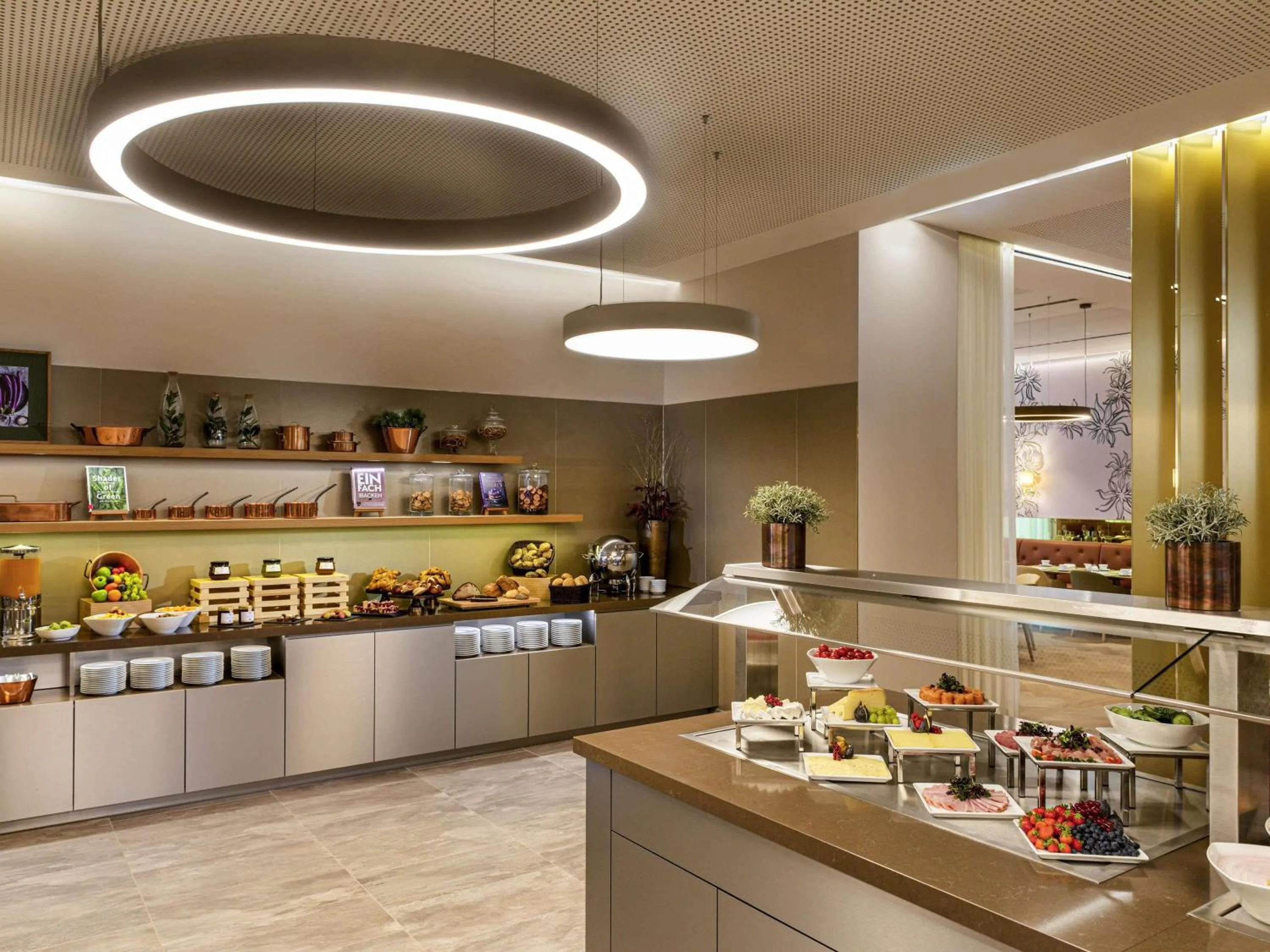 Restaurant/places to eat in Mövenpick Hotel Stuttgart Messe & Congress