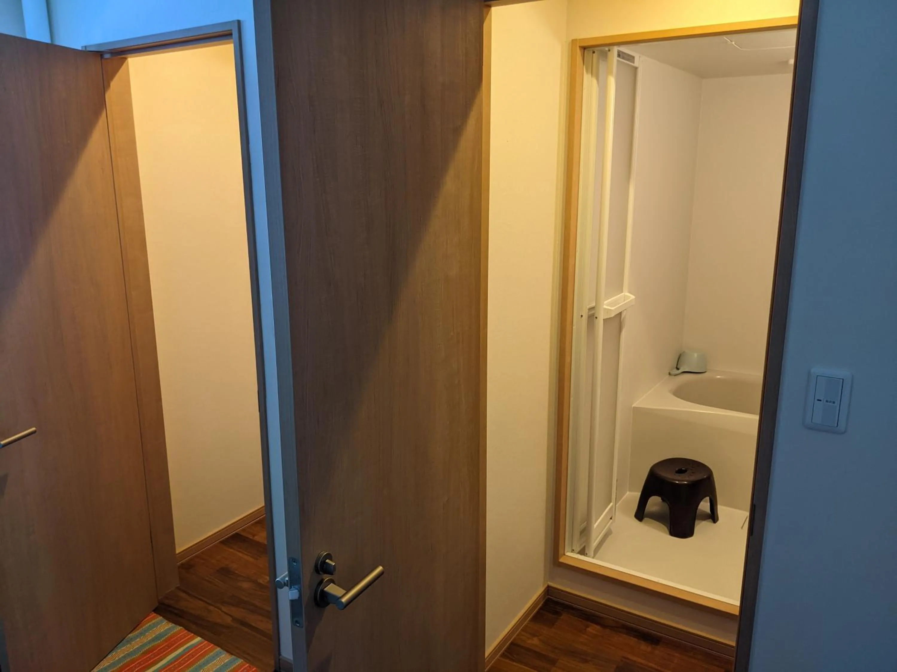 Shower in Niseko Side 6