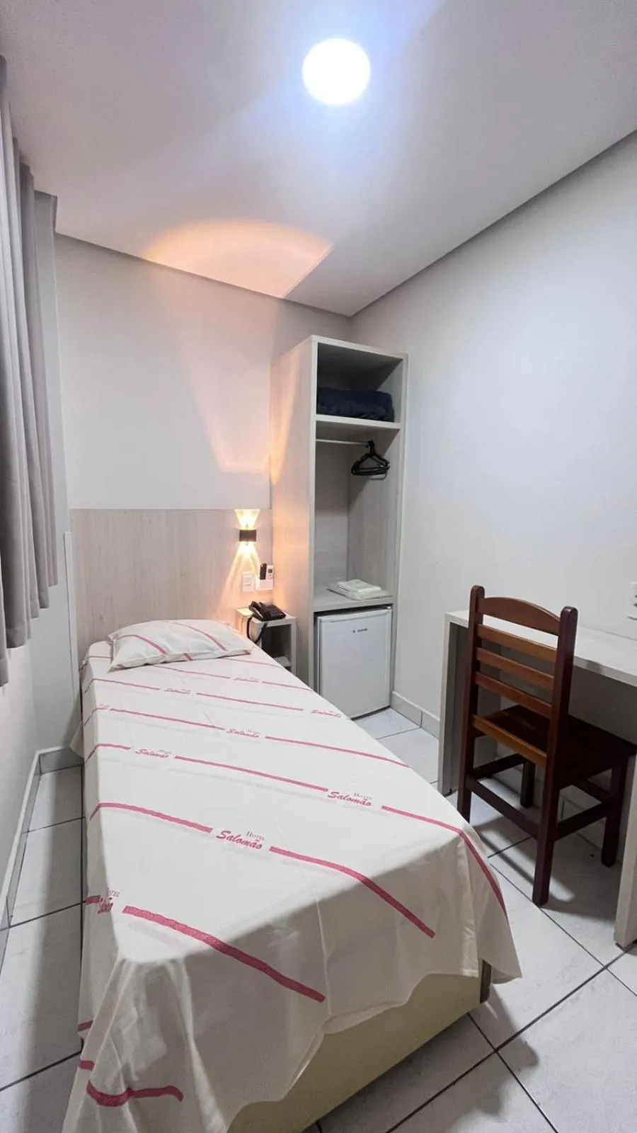 Bed in Hotel Salomão - Próximo a 25 de Março, Bom Retiro, Brás e Rua Santa Efigênia, a 2 minutos do Mirante Sampa Sky e pista de Skate Anhangabaú