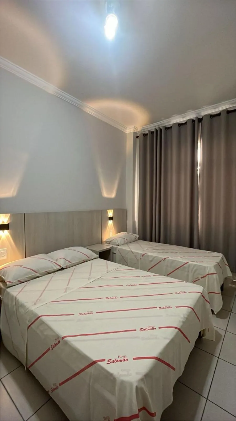 Bed in Hotel Salomão - Próximo a 25 de Março, Bom Retiro, Brás e Rua Santa Efigênia, a 2 minutos do Mirante Sampa Sky e pista de Skate Anhangabaú