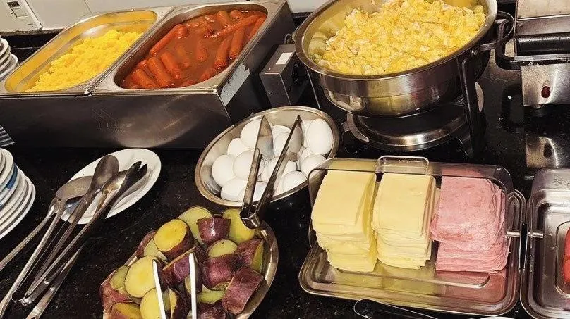 Food in Hotel Salomão - Próximo a 25 de Março, Bom Retiro, Brás e Rua Santa Efigênia, a 2 minutos do Mirante Sampa Sky e pista de Skate Anhangabaú