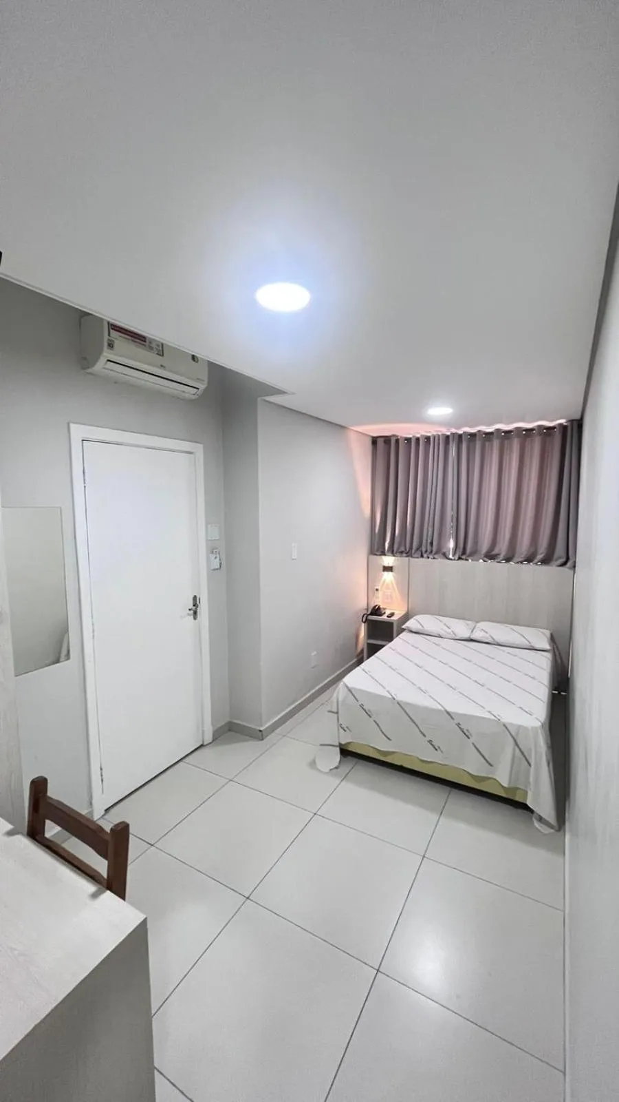 Bed in Hotel Salomão - Próximo a 25 de Março, Bom Retiro, Brás e Rua Santa Efigênia, a 2 minutos do Mirante Sampa Sky e pista de Skate Anhangabaú