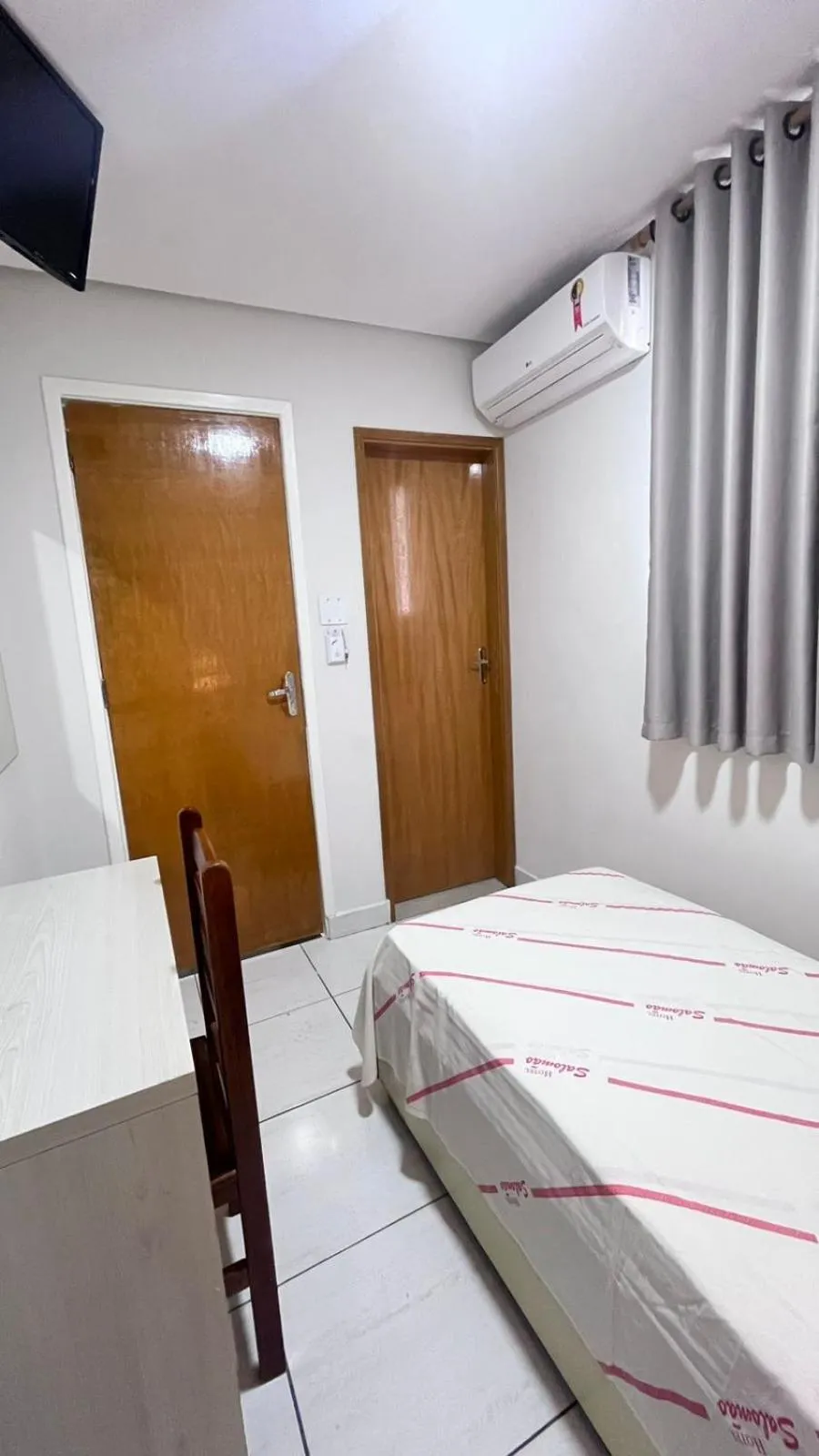 Bed in Hotel Salomão - Próximo a 25 de Março, Bom Retiro, Brás e Rua Santa Efigênia, a 2 minutos do Mirante Sampa Sky e pista de Skate Anhangabaú