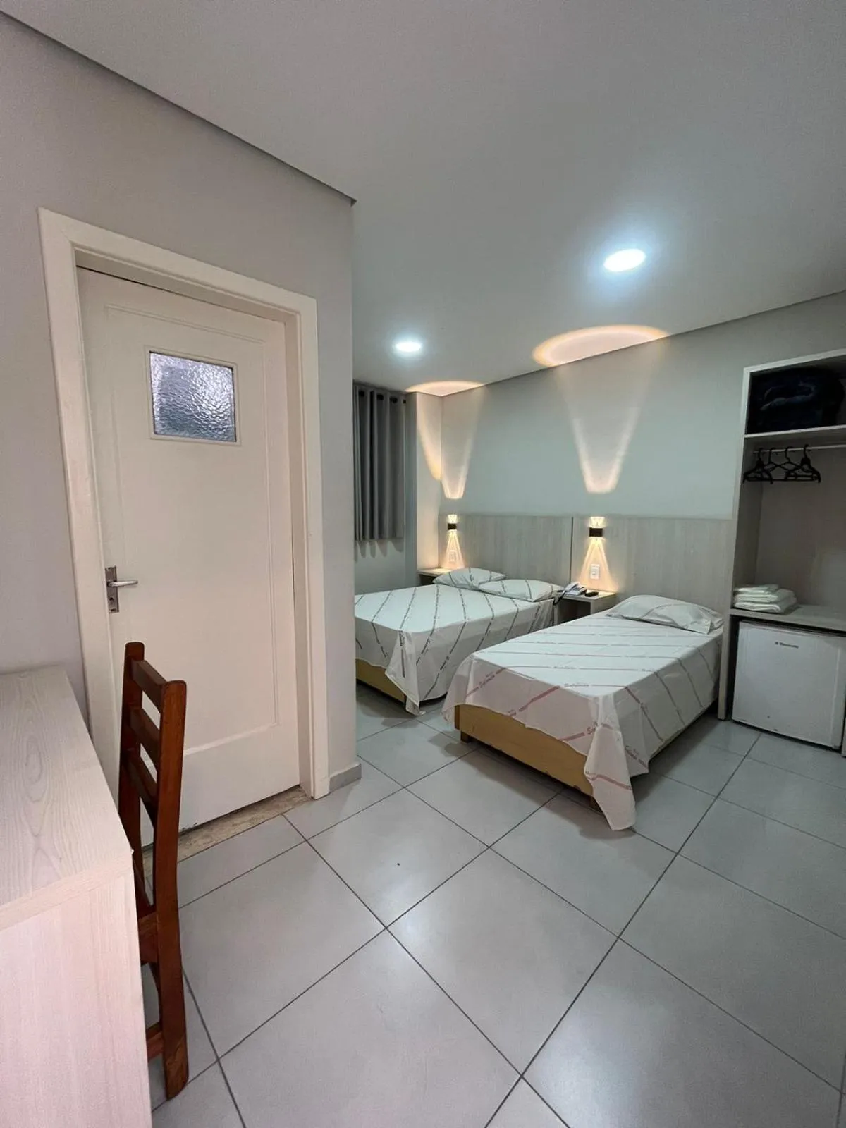 Bed in Hotel Salomão - Próximo a 25 de Março, Bom Retiro, Brás e Rua Santa Efigênia, a 2 minutos do Mirante Sampa Sky e pista de Skate Anhangabaú