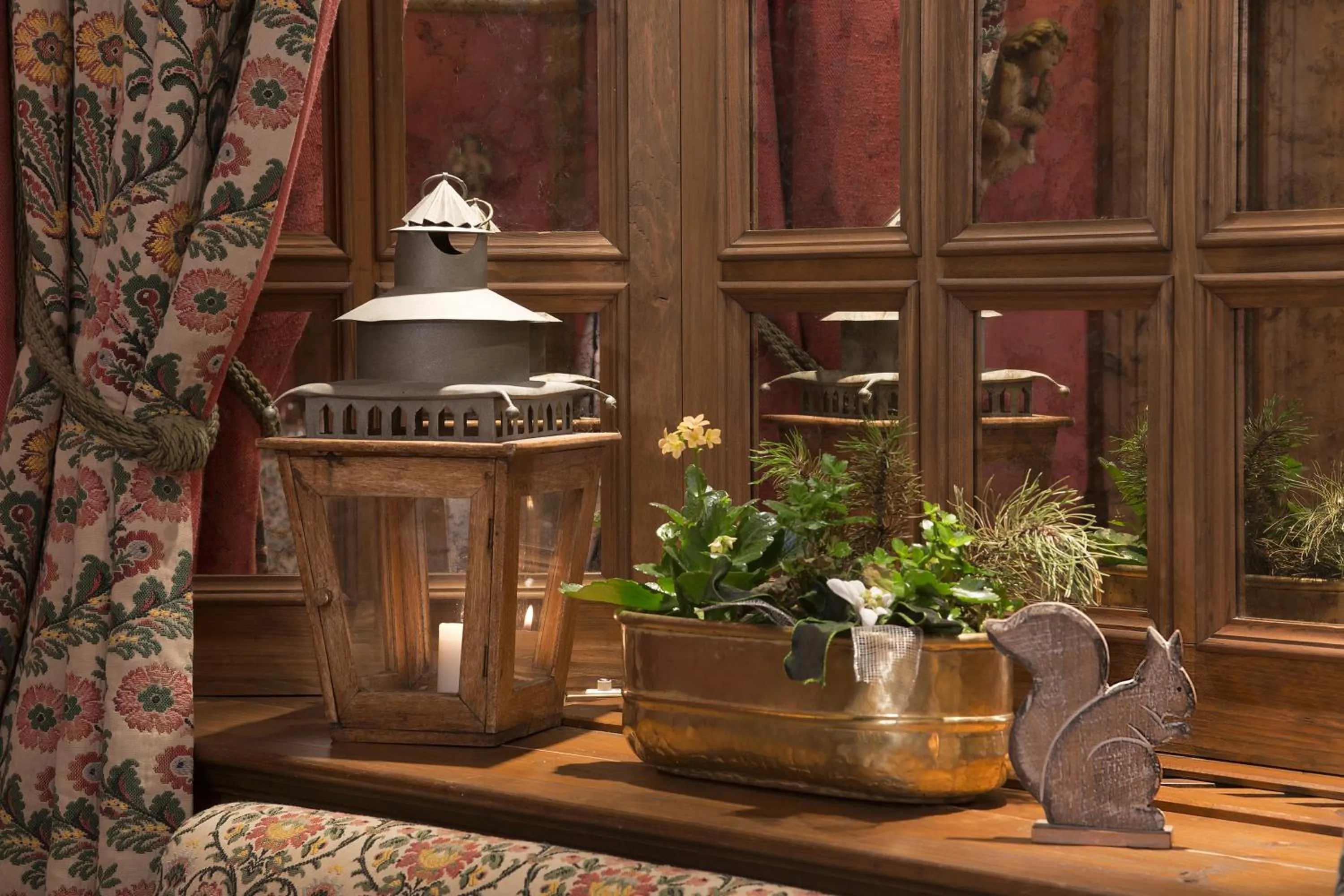 Decorative detail in Boutique Hotel Villa Blu Cortina D'Ampezzo