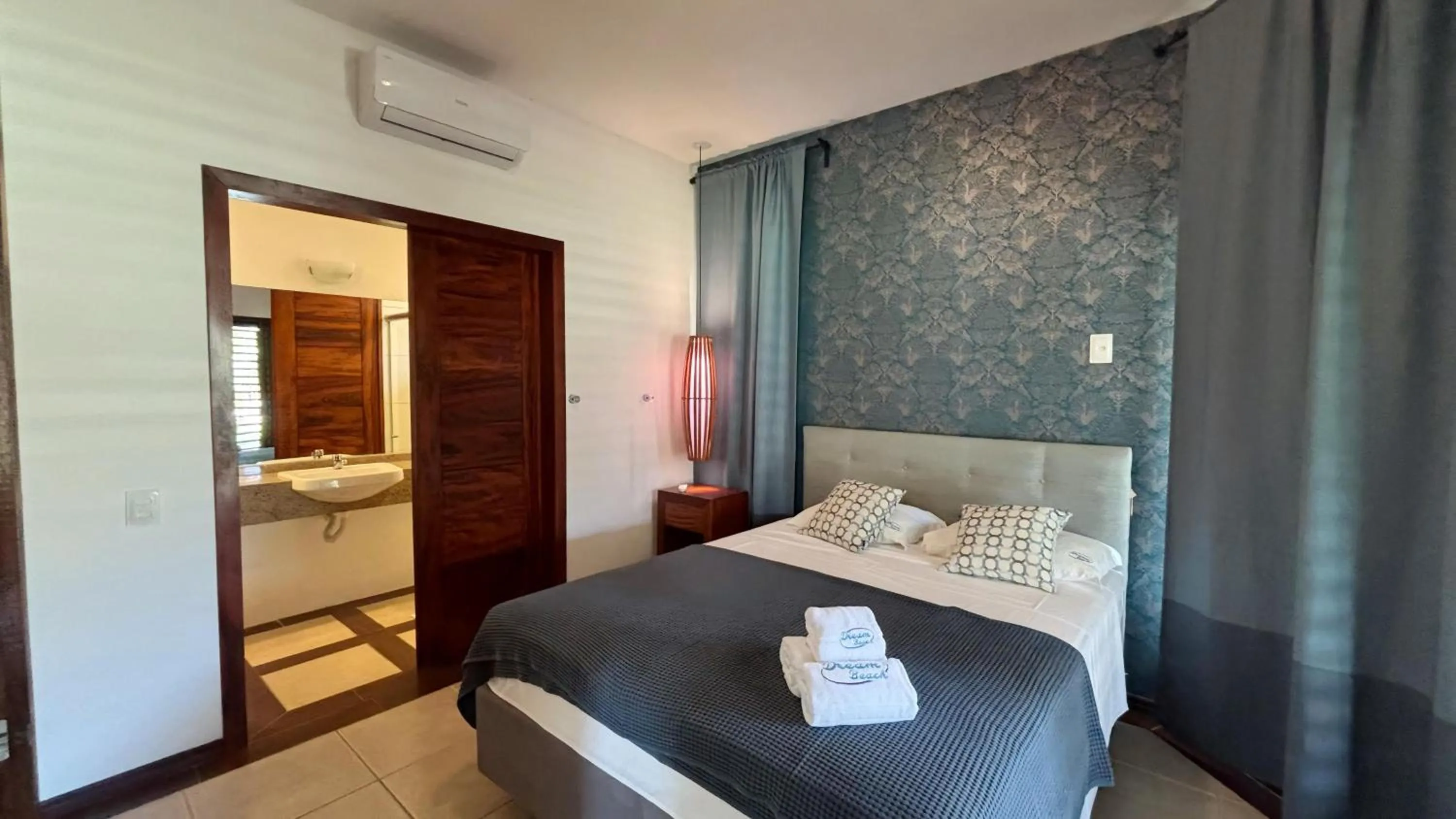 Bed in Dream Beach Cumbuco Oceanfront Apartments