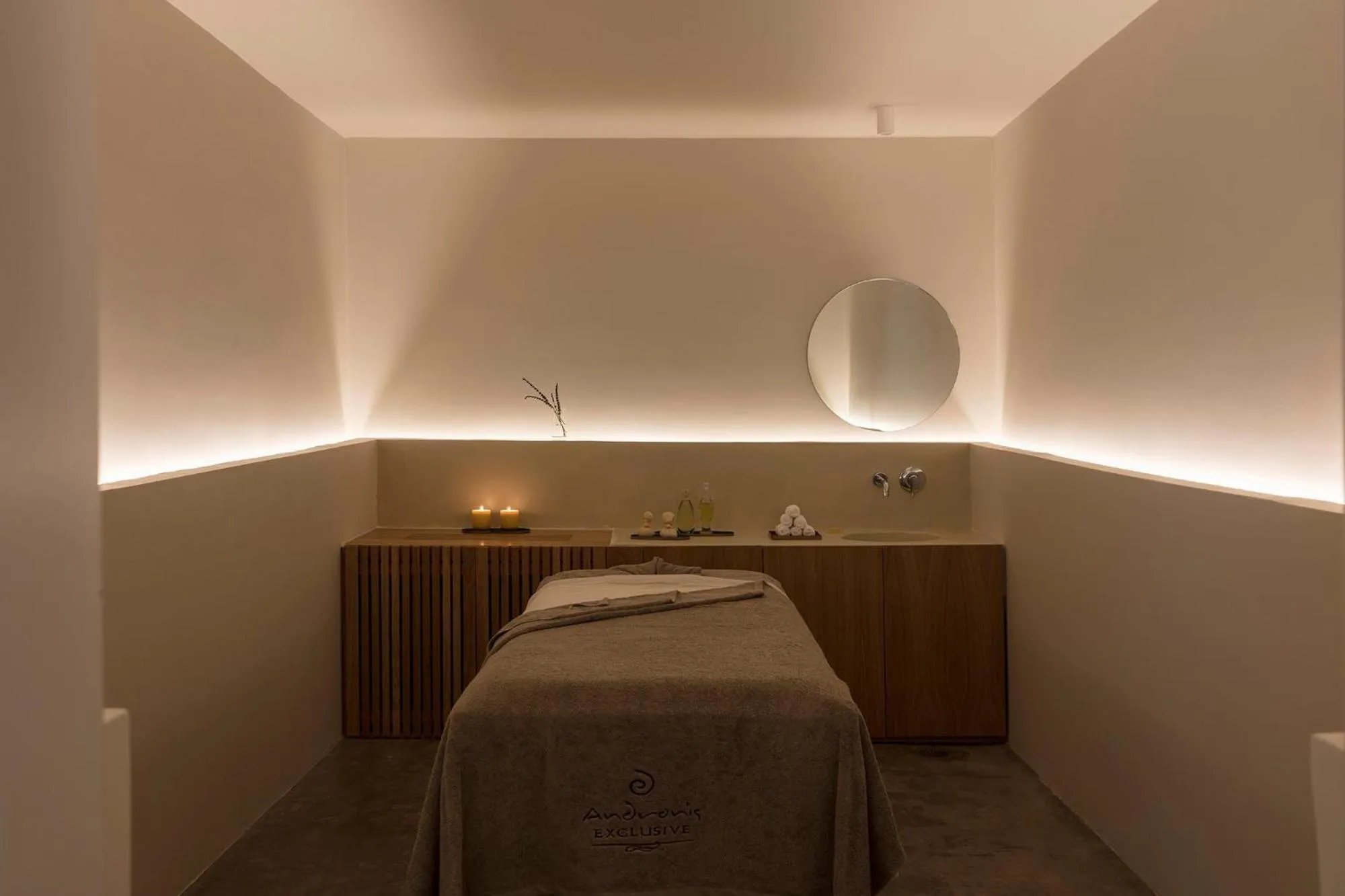 Photo of the whole room, Bed in Andronis Arcadia Hotel