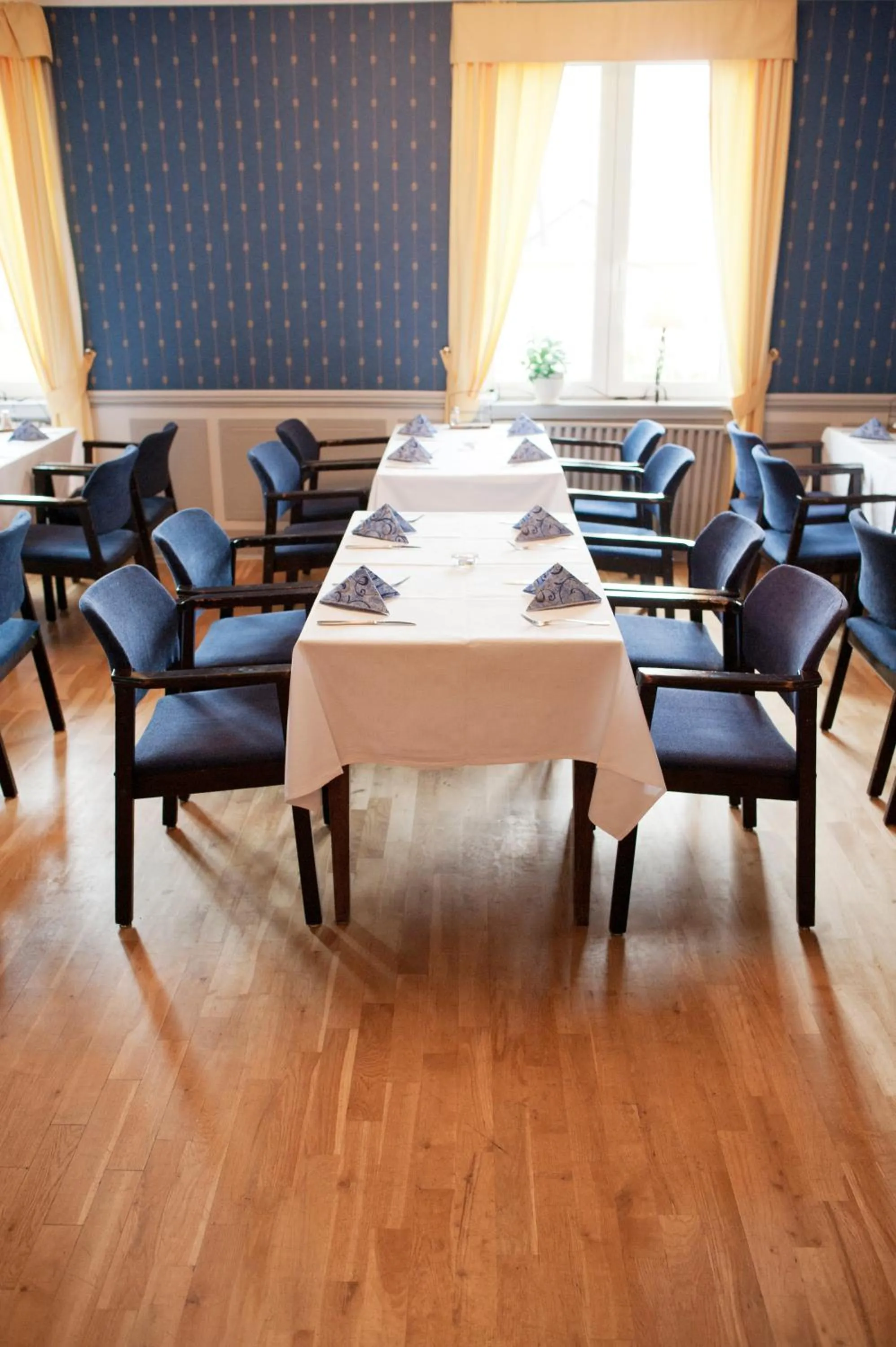 Restaurant/places to eat in Reftele Wardshus