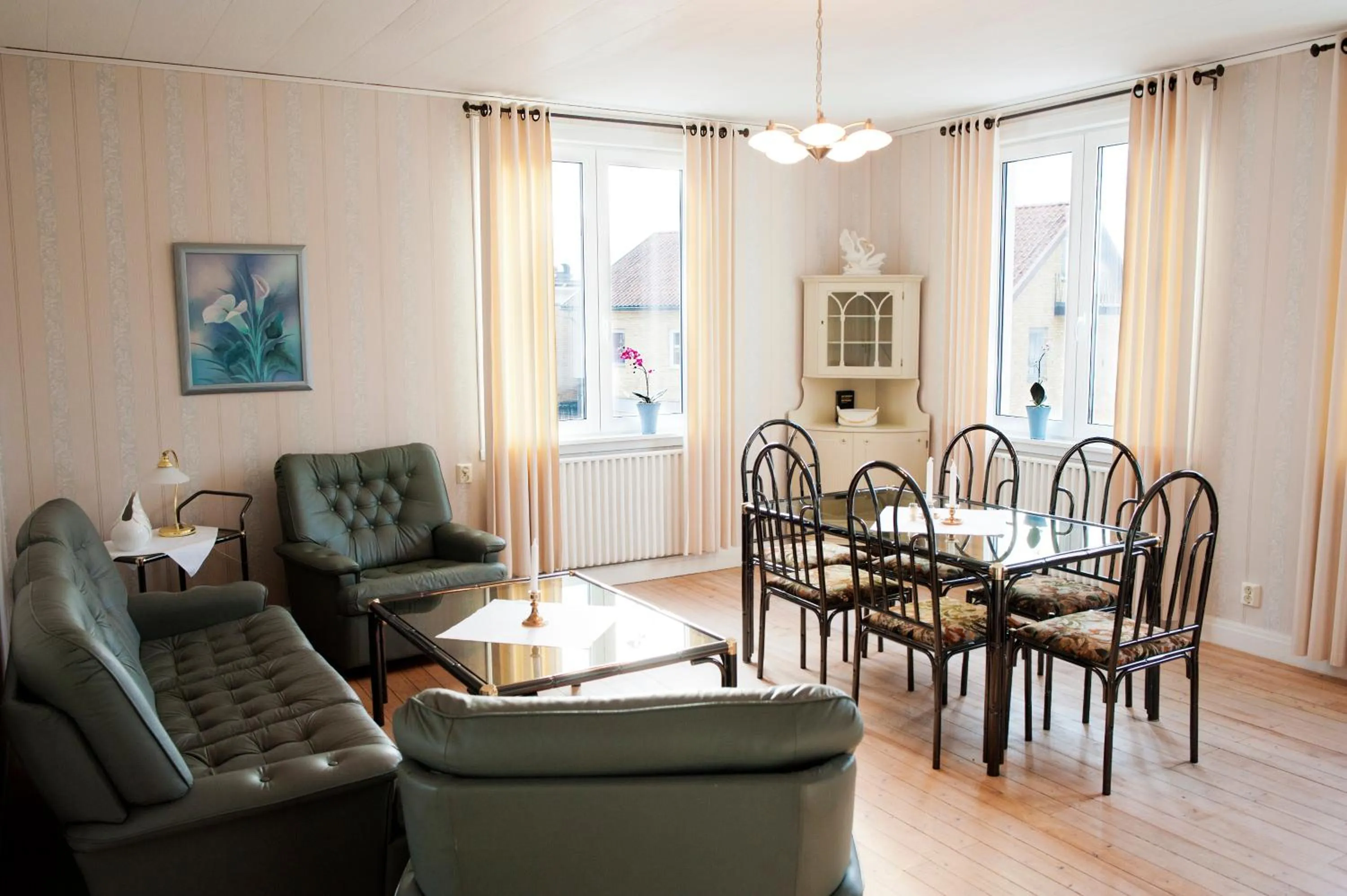 Photo of the whole room in Reftele Wardshus