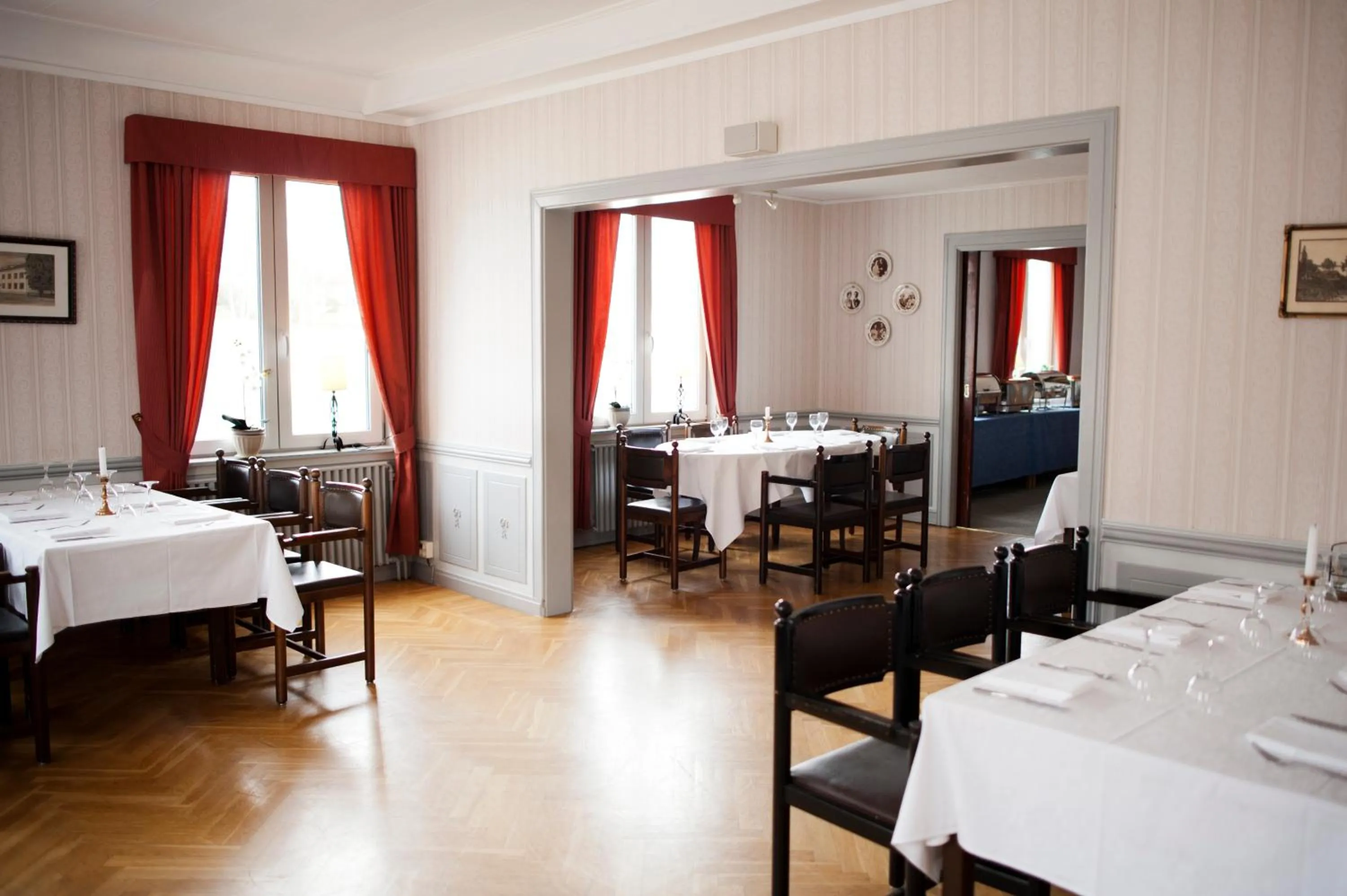 Restaurant/places to eat in Reftele Wardshus