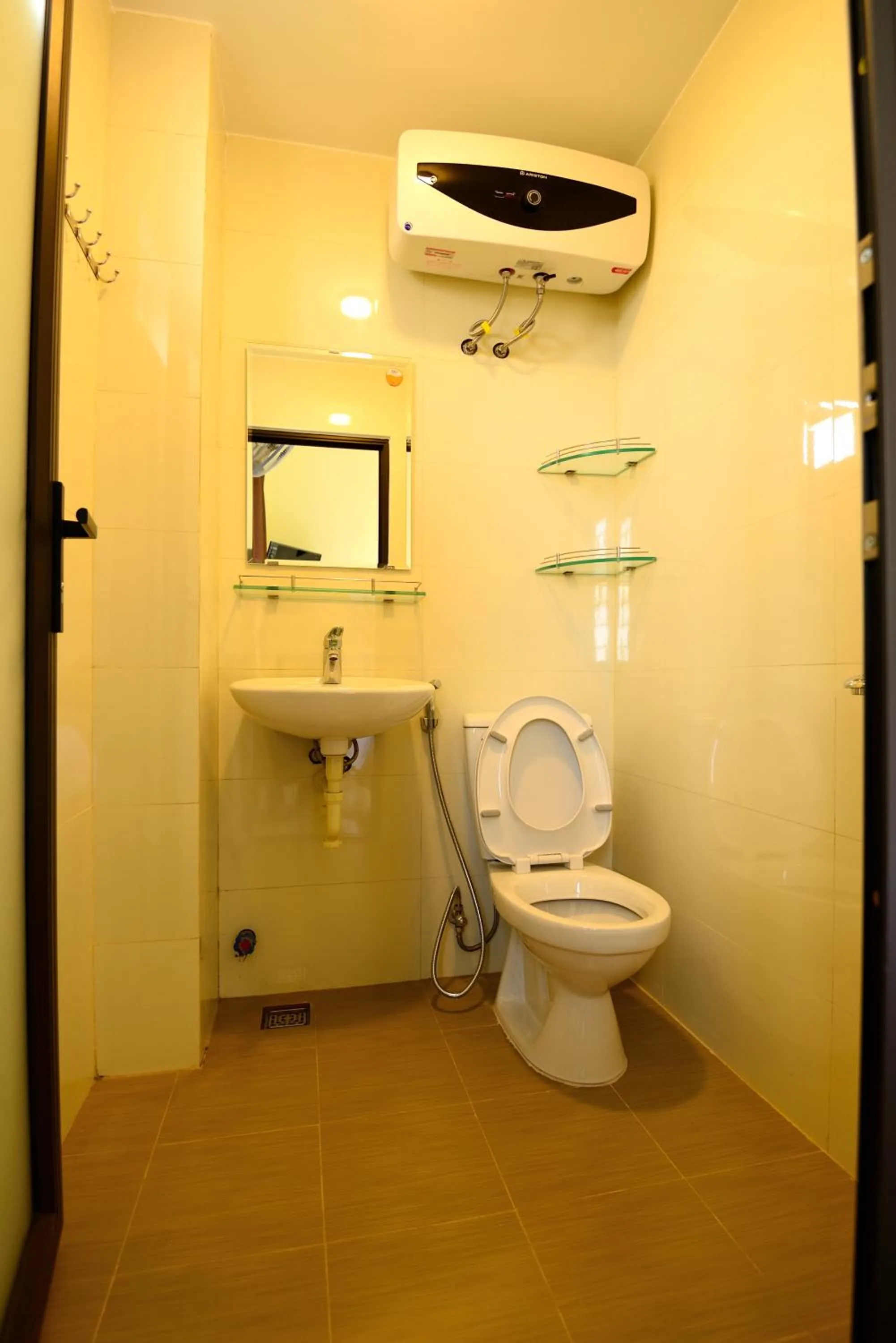 Bathroom in Guest House Maika