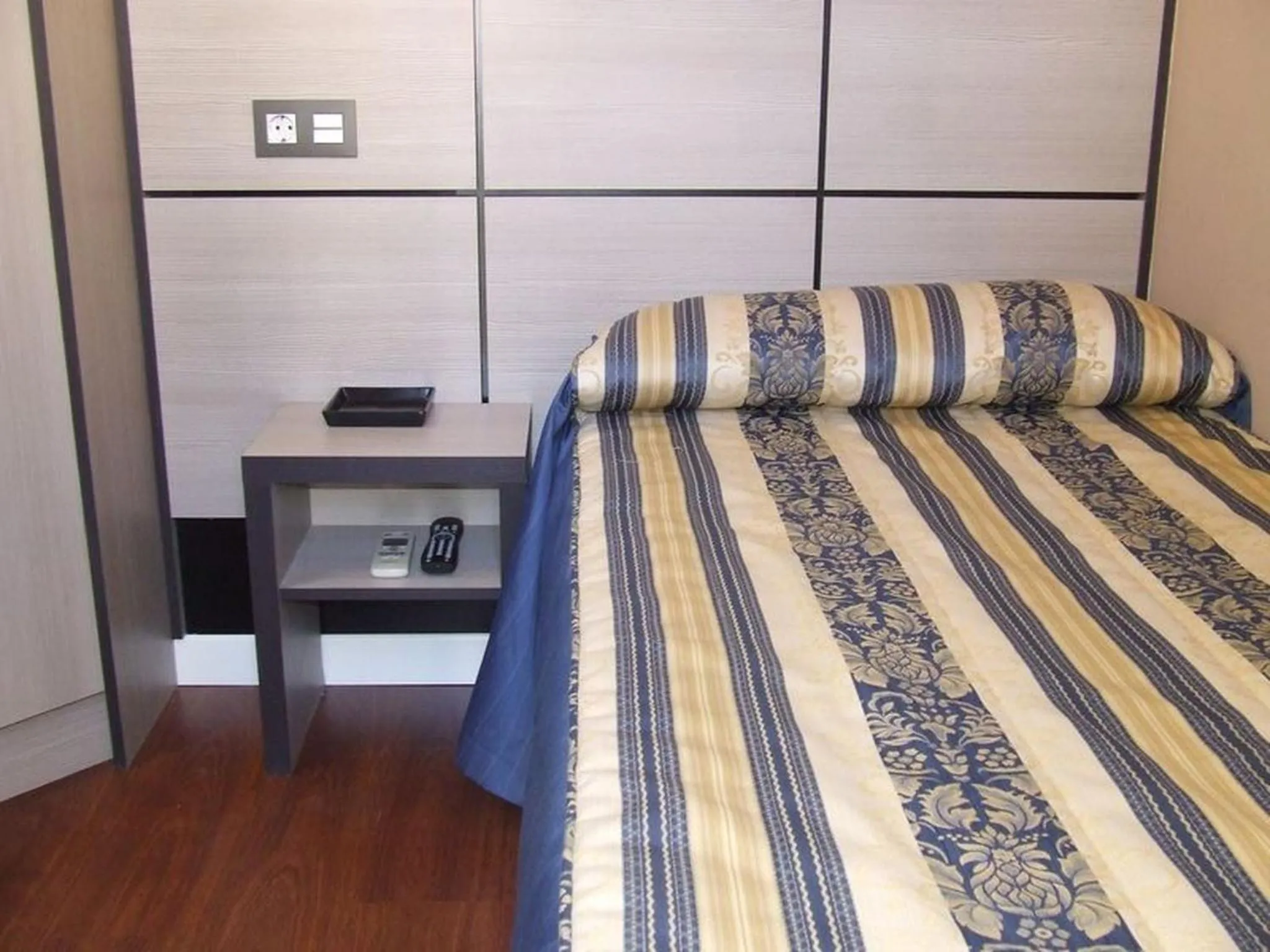 Bed in Hostal Larios