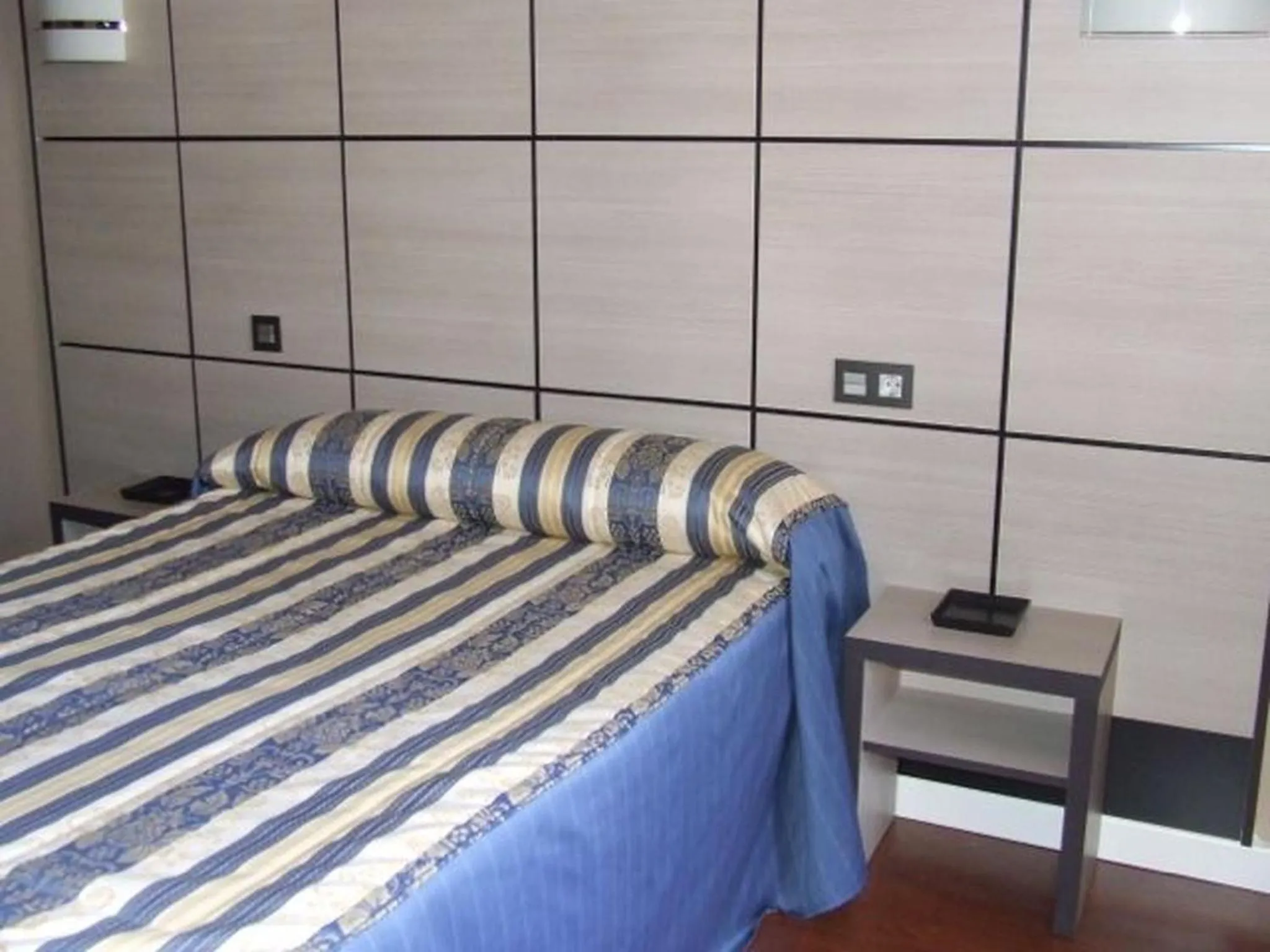 Bed in Hostal Larios