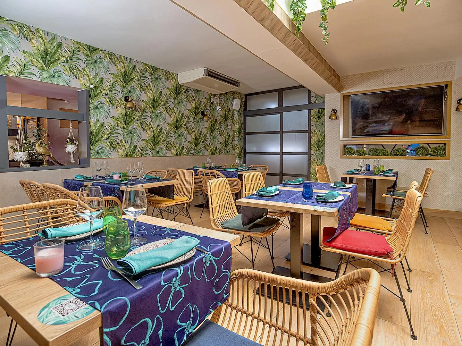 Restaurant/places to eat in Hostal Real Aranjuez