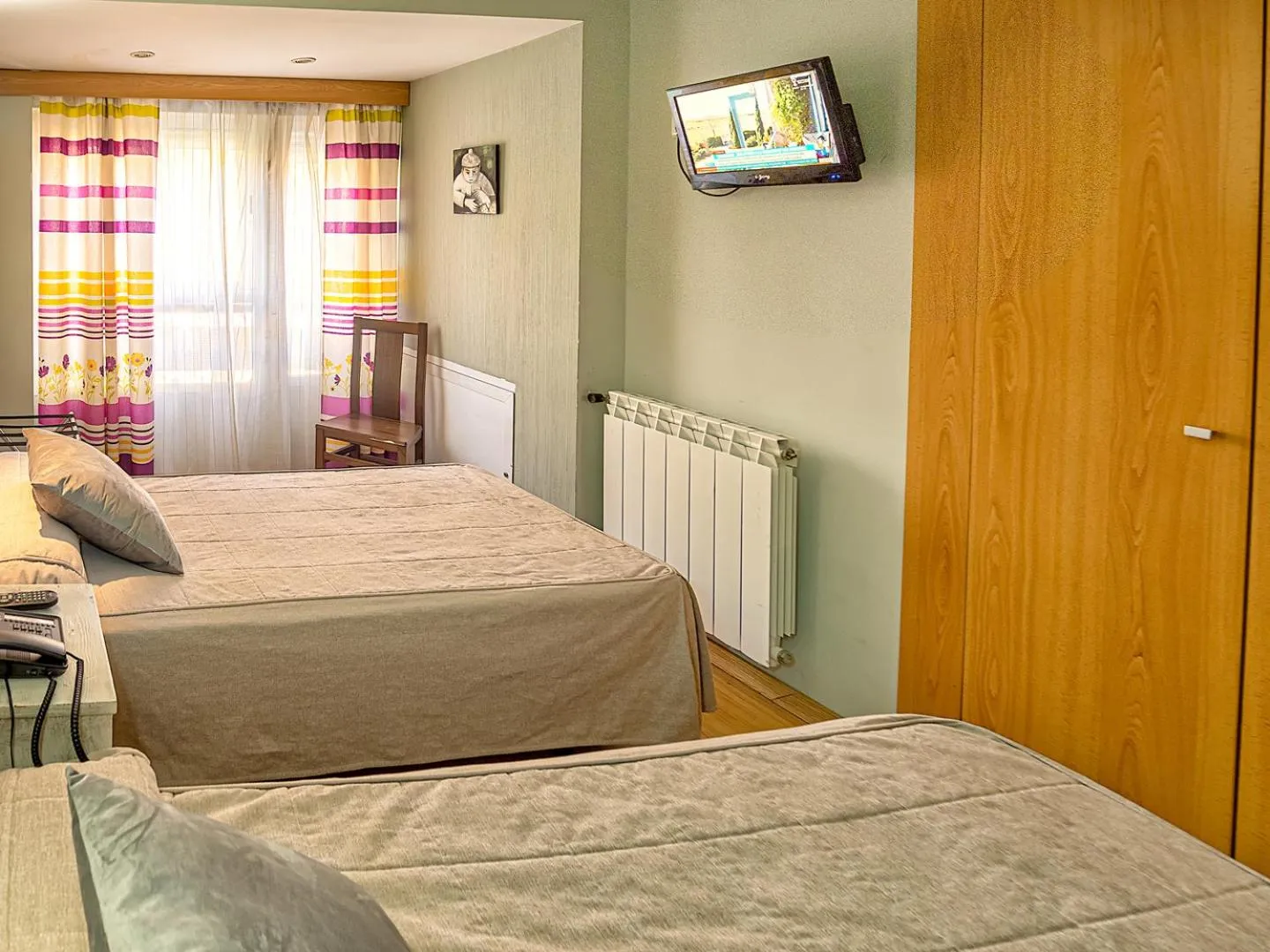 Bed in Hostal Real Aranjuez