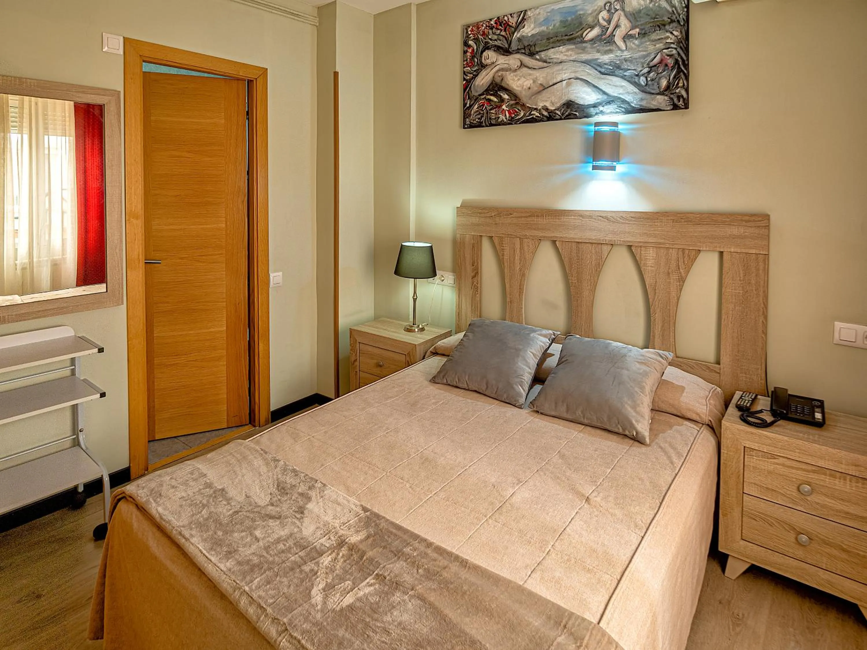 Bed in Hostal Real Aranjuez