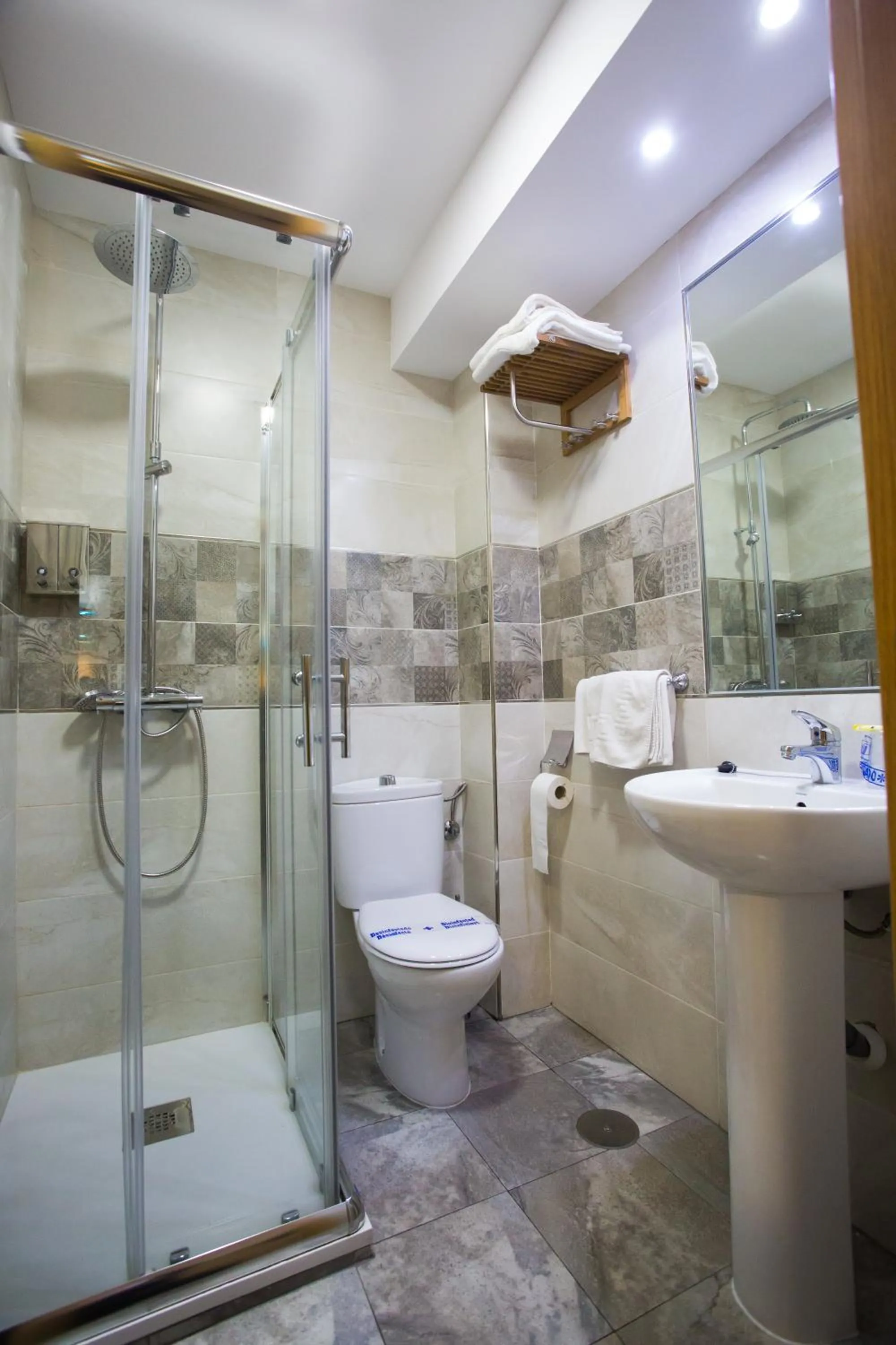 Bathroom in Hostal Real Aranjuez