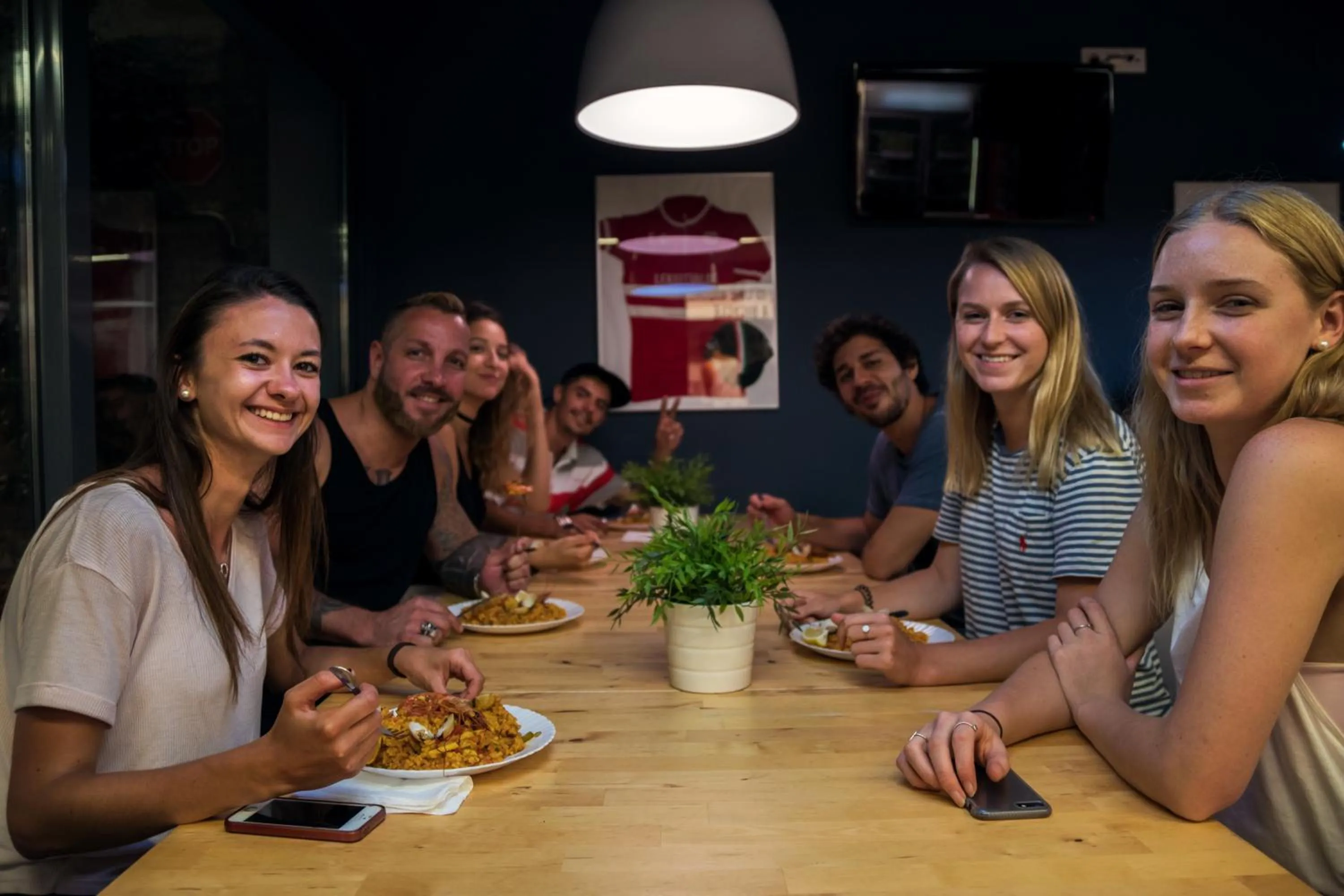 Communal kitchen in Sant Jordi Hostels Gracia