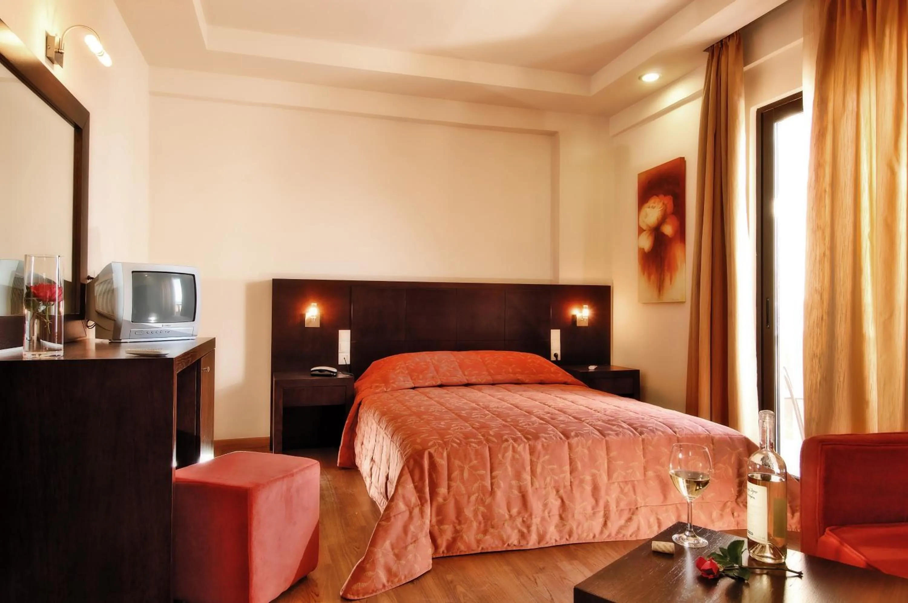 Bed in Eva Mare Hotel & Suites - Adults only