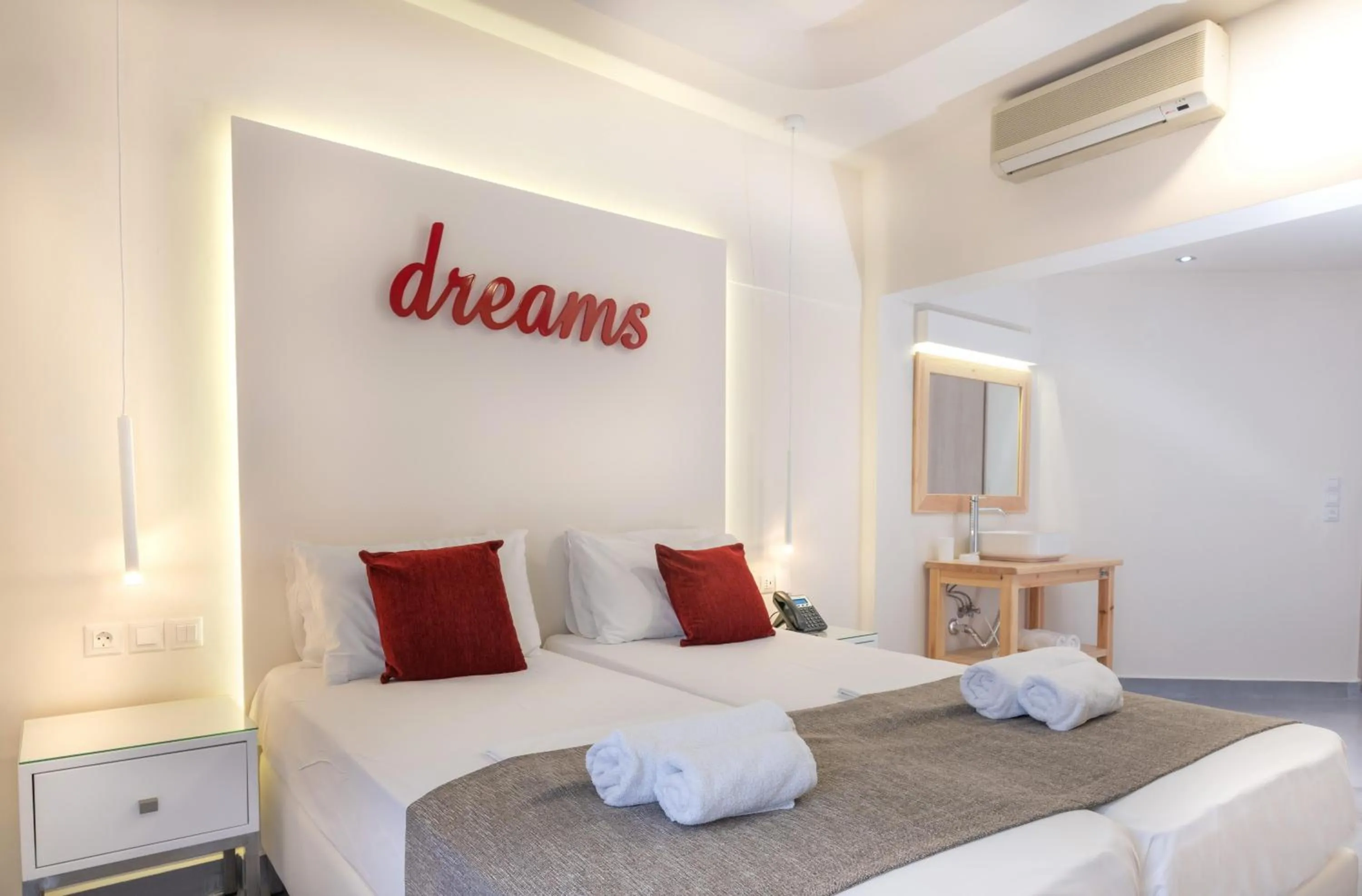 Bed in Eva Mare Hotel & Suites - Adults only