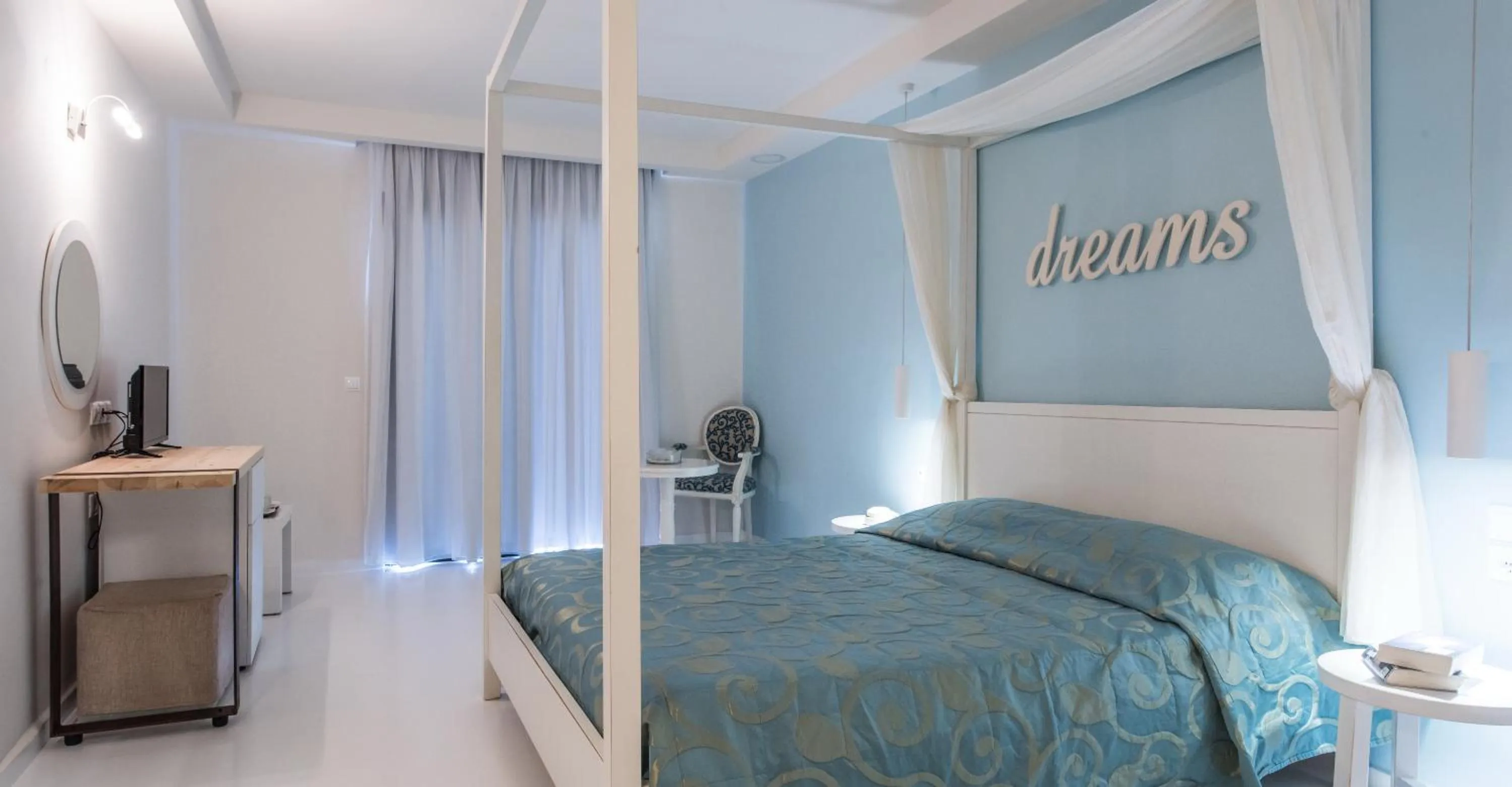 Bed in Eva Mare Hotel & Suites - Adults only