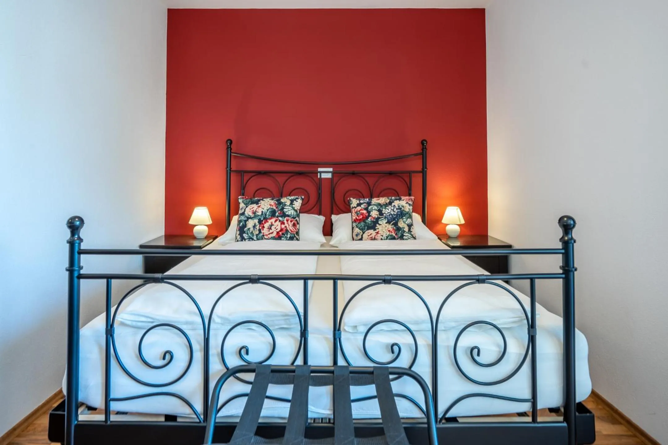 TEMPFER 2 Apartments & Rooms with new WELLNESS