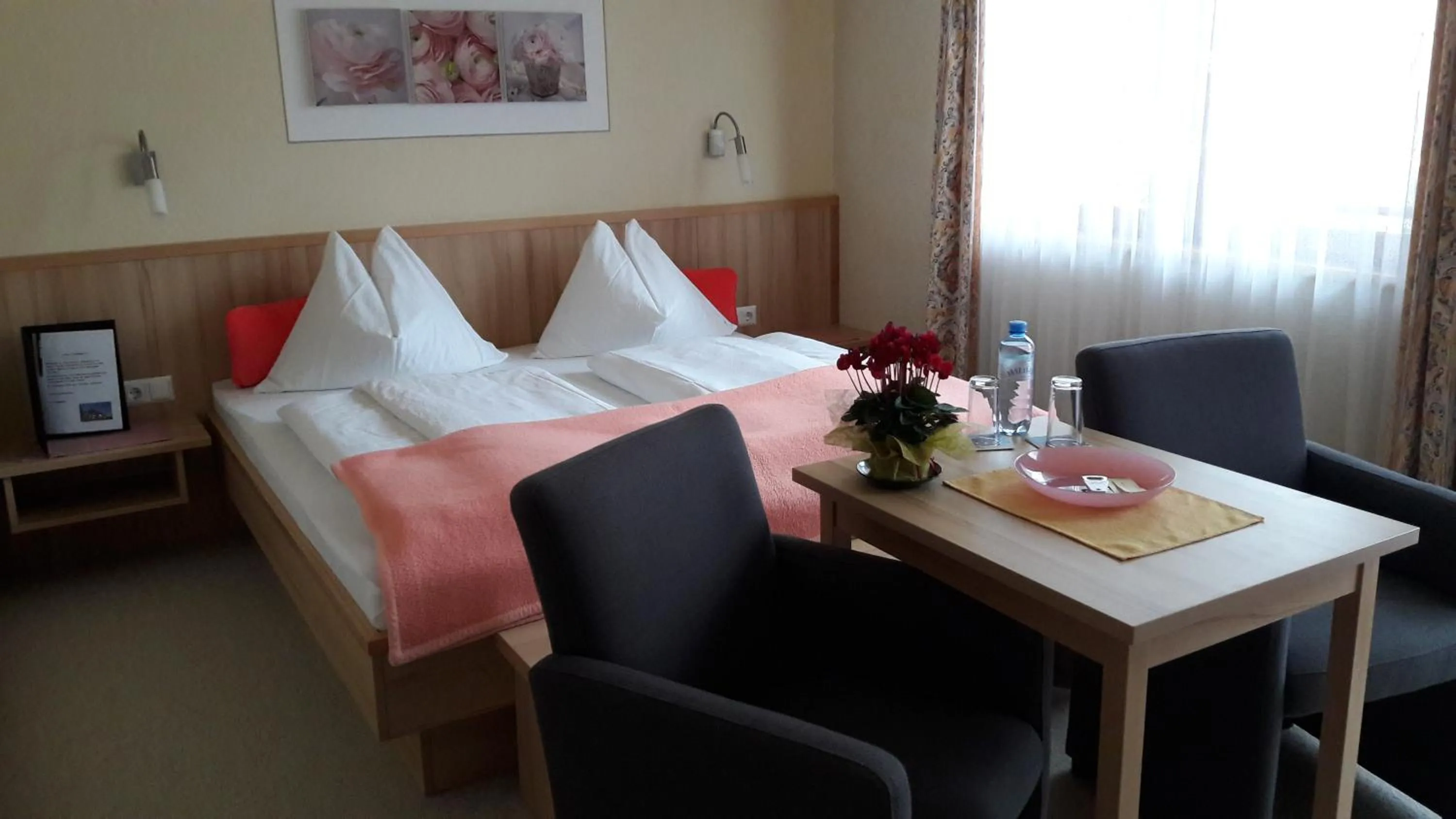 Bedroom, Bed in Pension Felsenheim