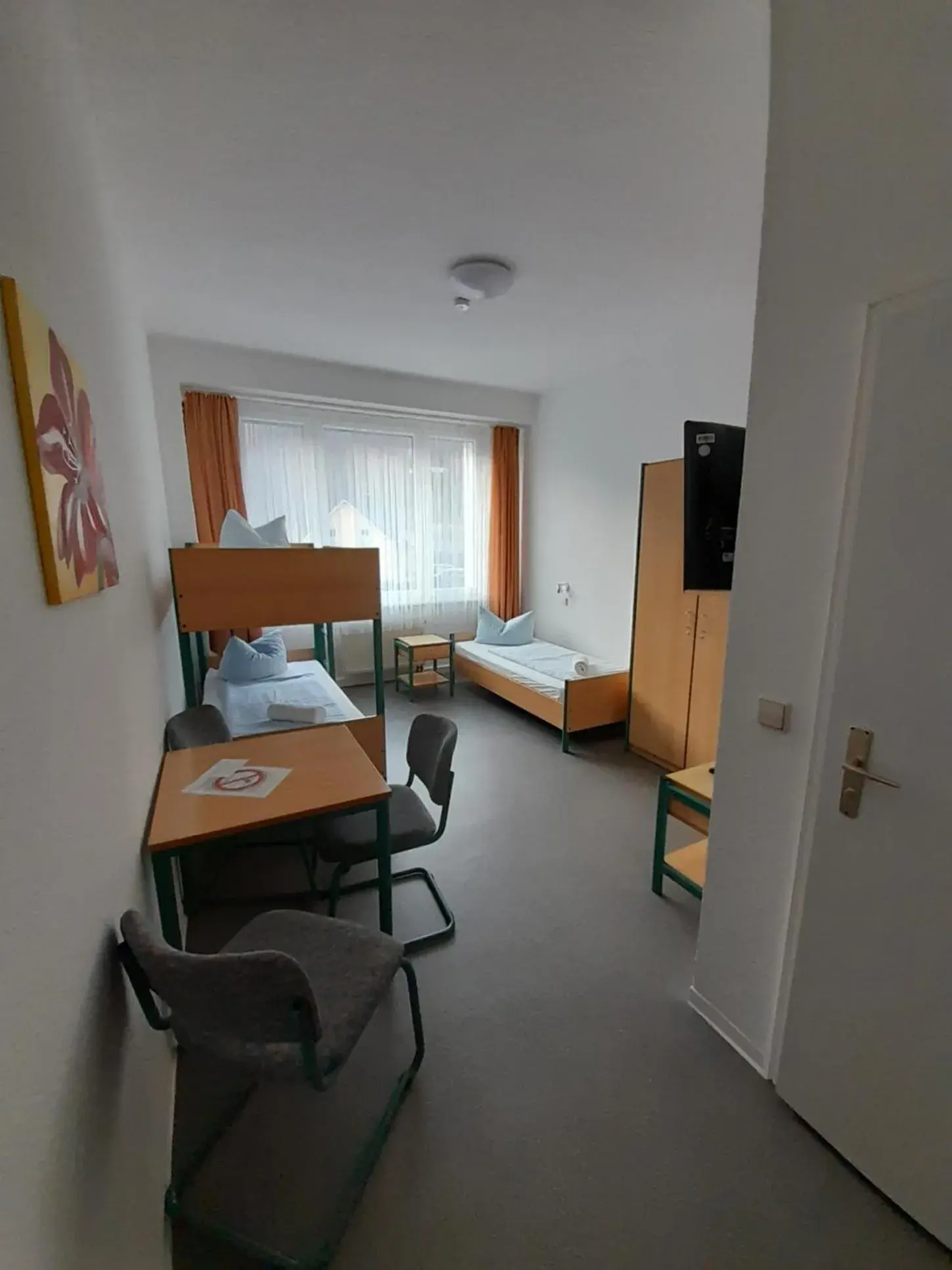 Triple Room - single occupancy in Internationales Gästehaus Triple Room - single occupancy in Internationales Gästehaus