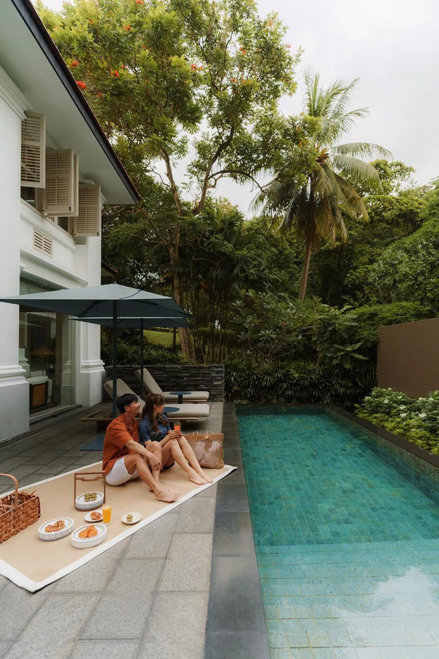 Swimming pool in Capella Singapore