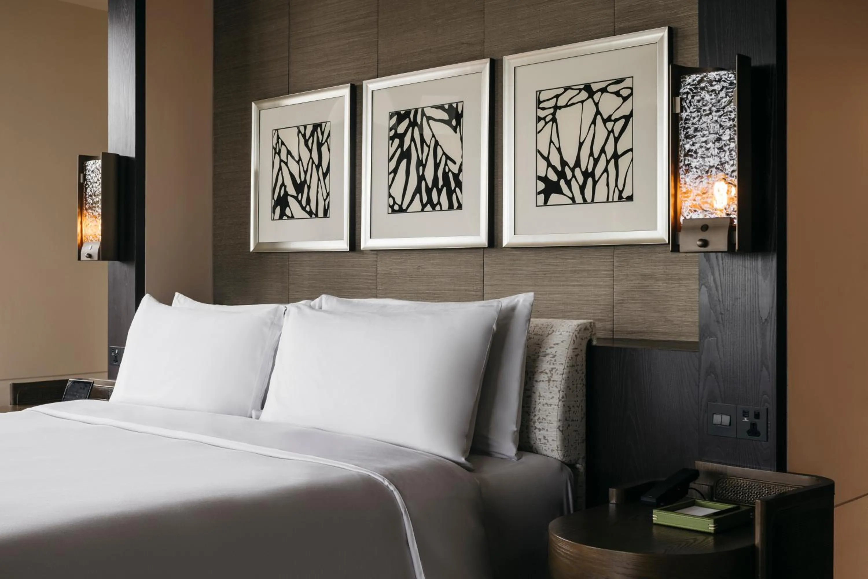 Bedroom, Bed in Capella Singapore