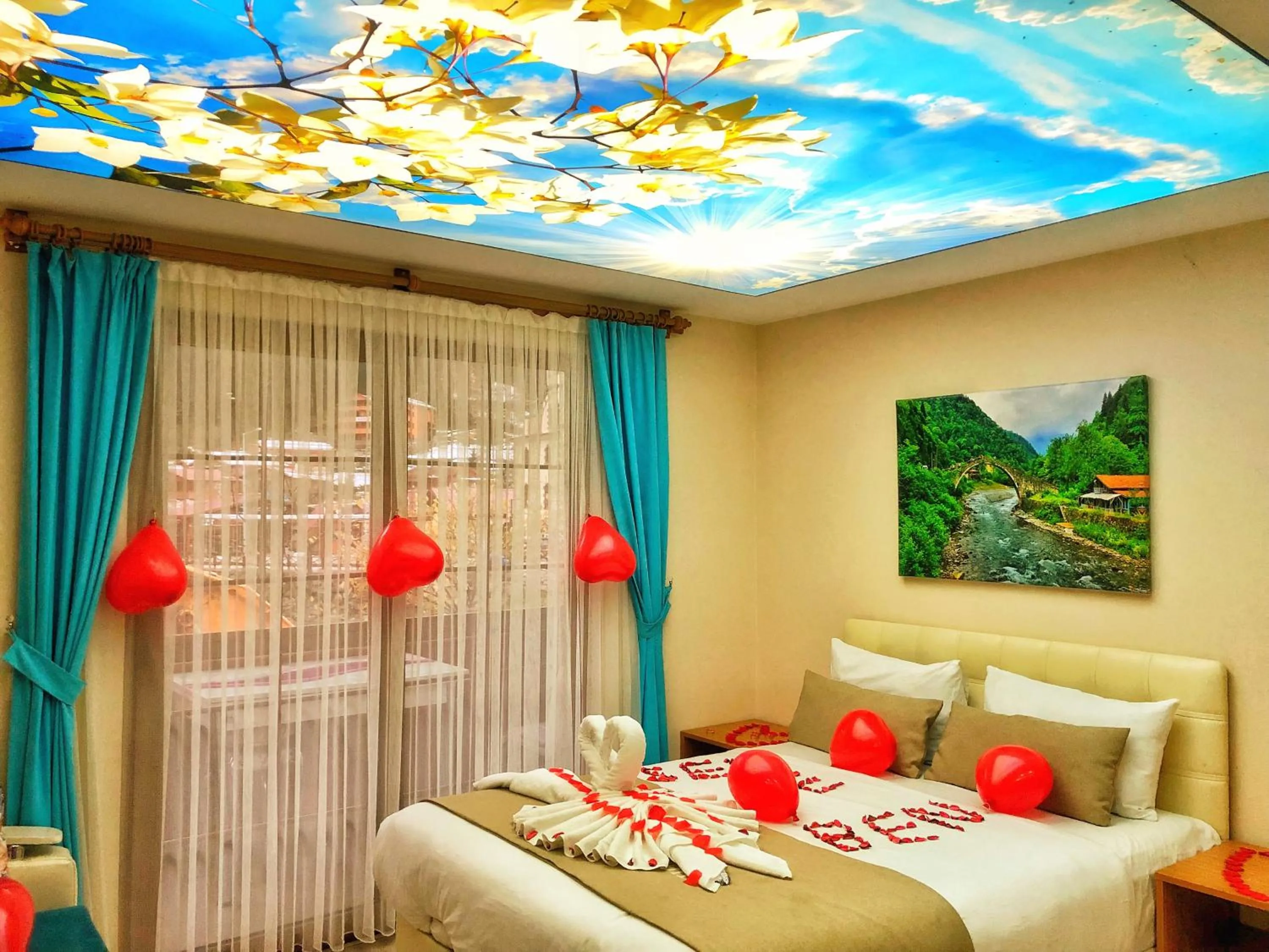 Bed in Osmanlı Suite