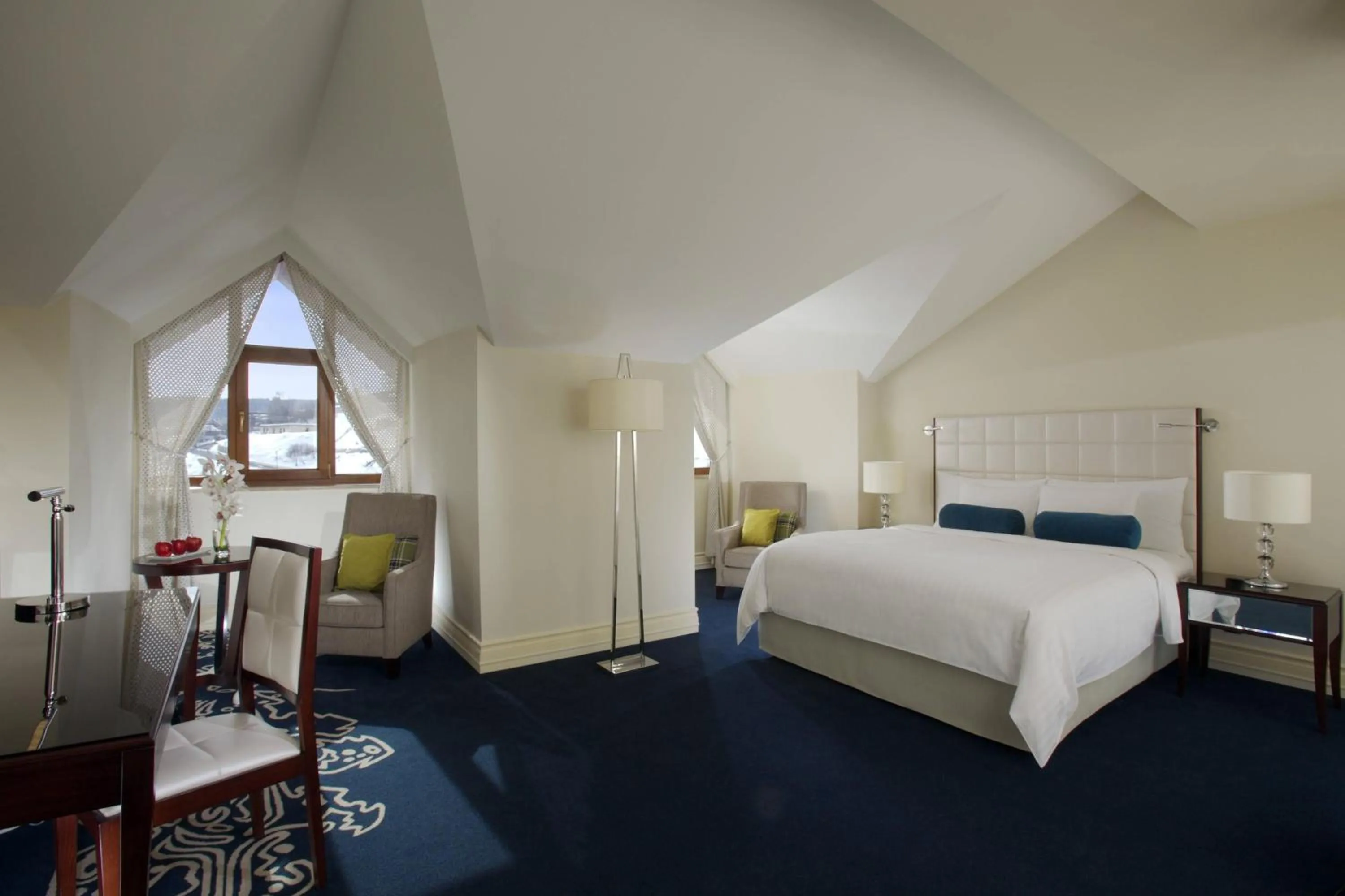 Photo of the whole room, Bed in Tsaghkadzor Marriott Hotel