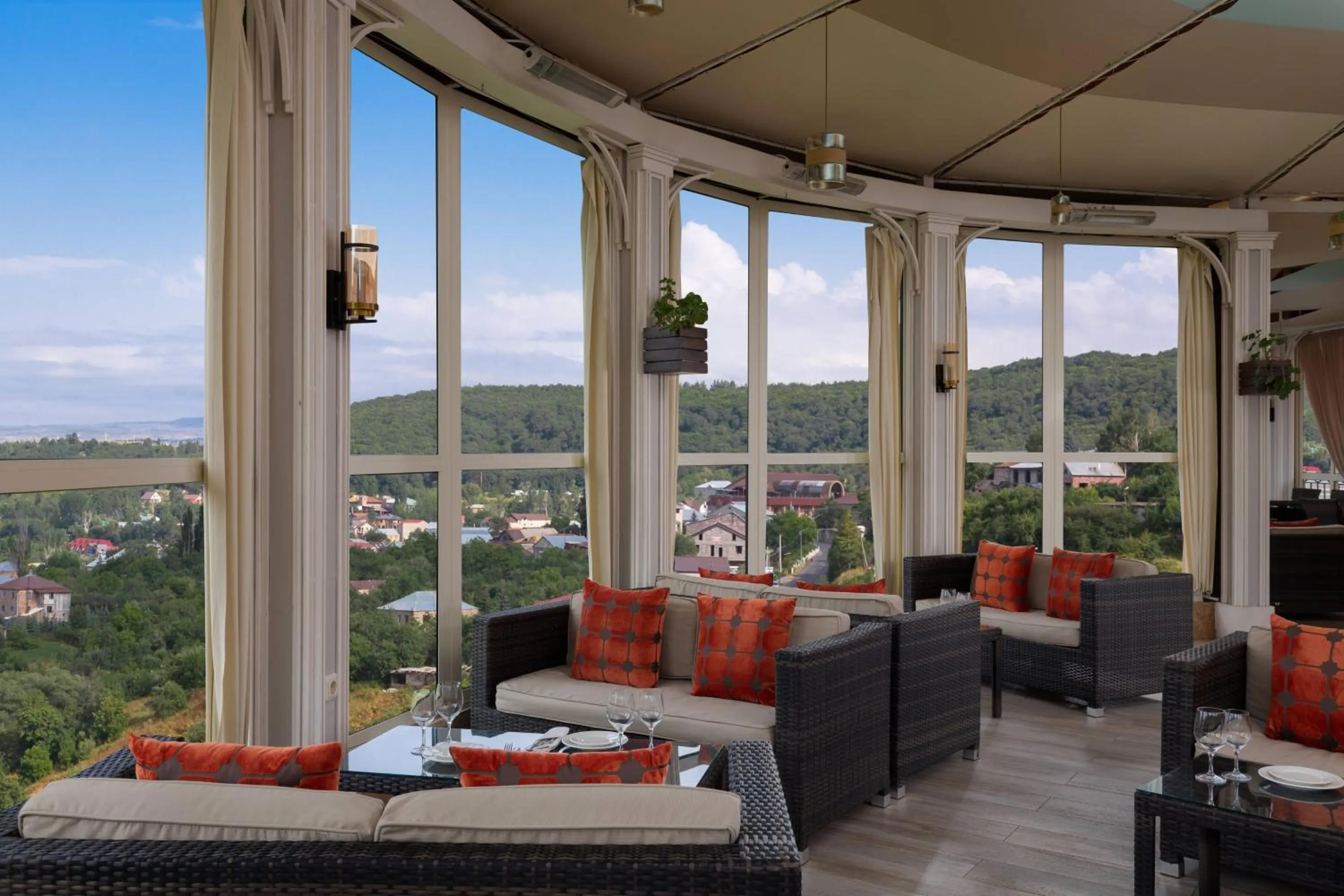 Restaurant/places to eat in Tsaghkadzor Marriott Hotel