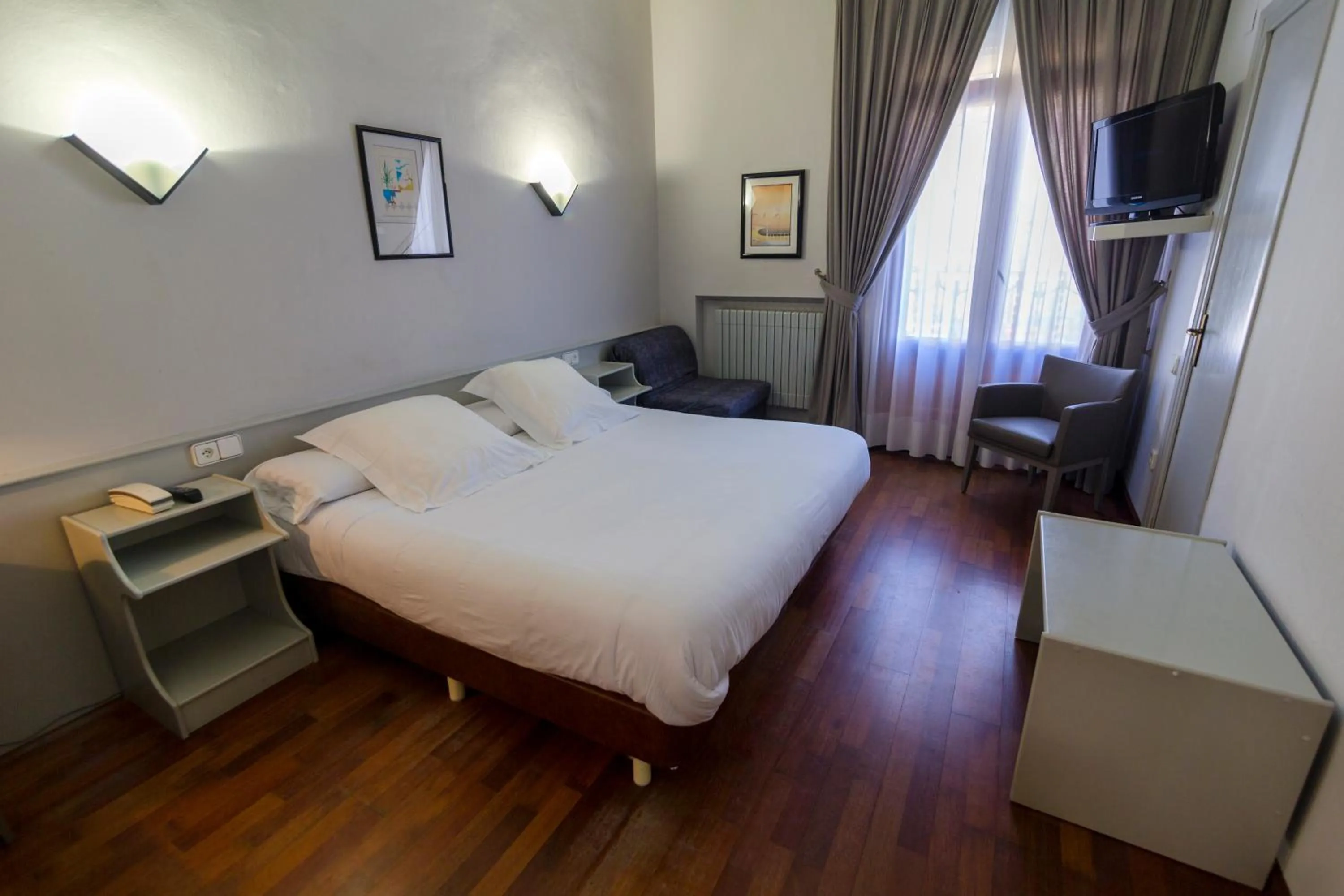 Bed in Hospedium Hotel Lleida