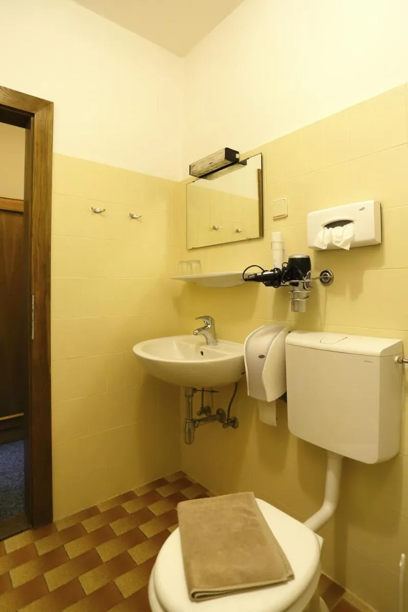 Bathroom in Alpen.Adria.Stadthotel