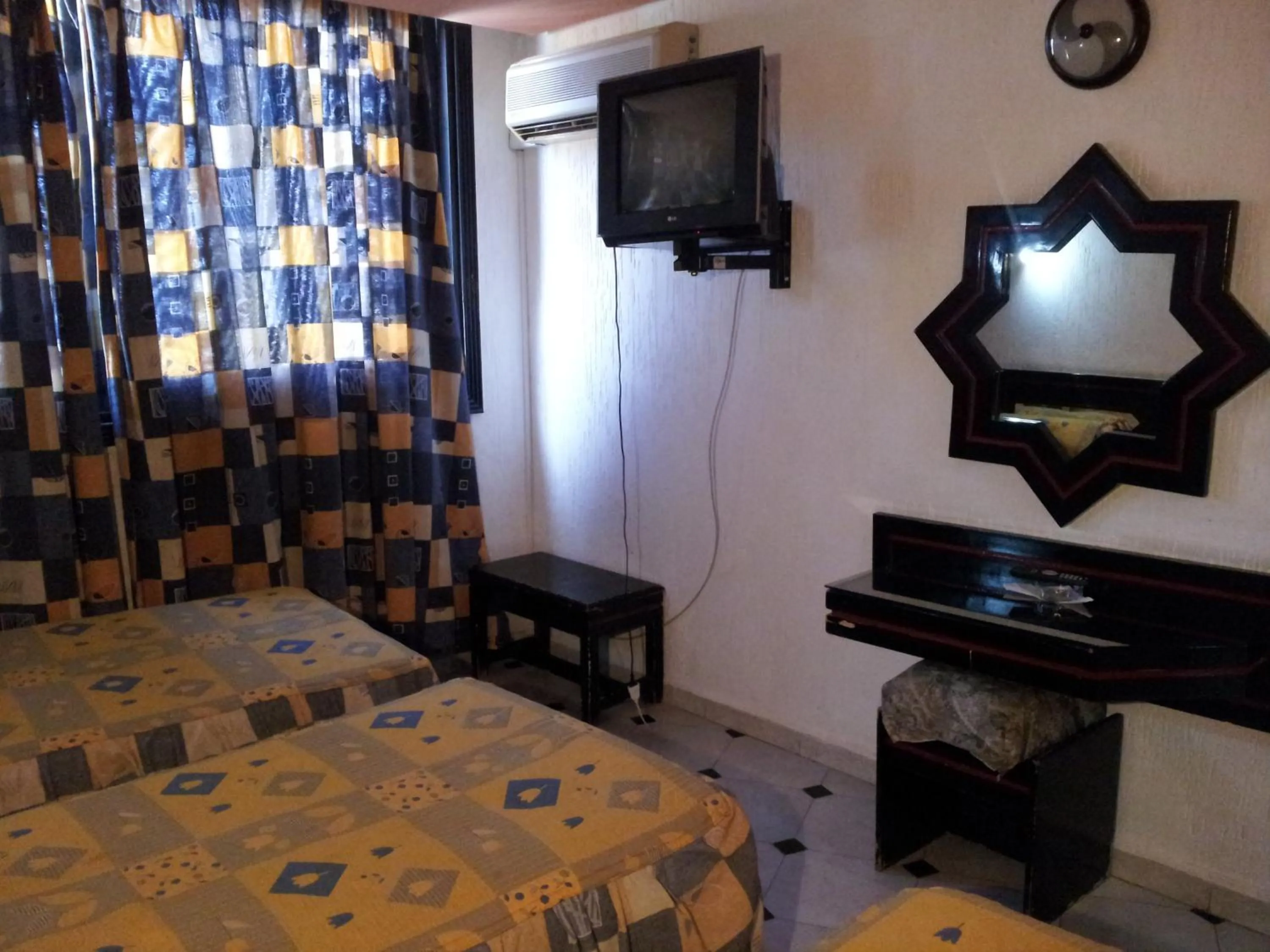 Photo of the whole room, Bed in Hotel La Giralda