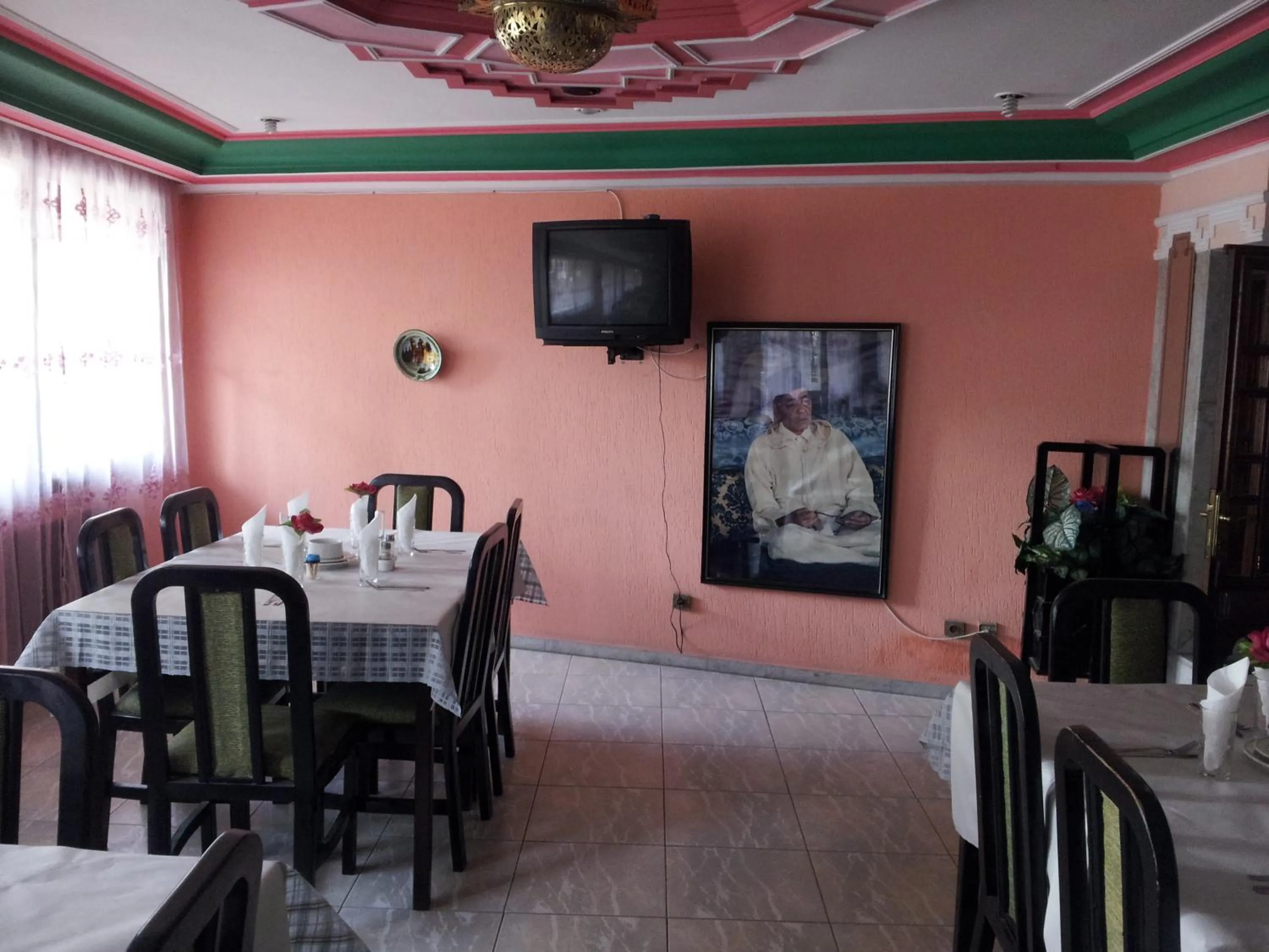 Restaurant/places to eat in Hotel La Giralda