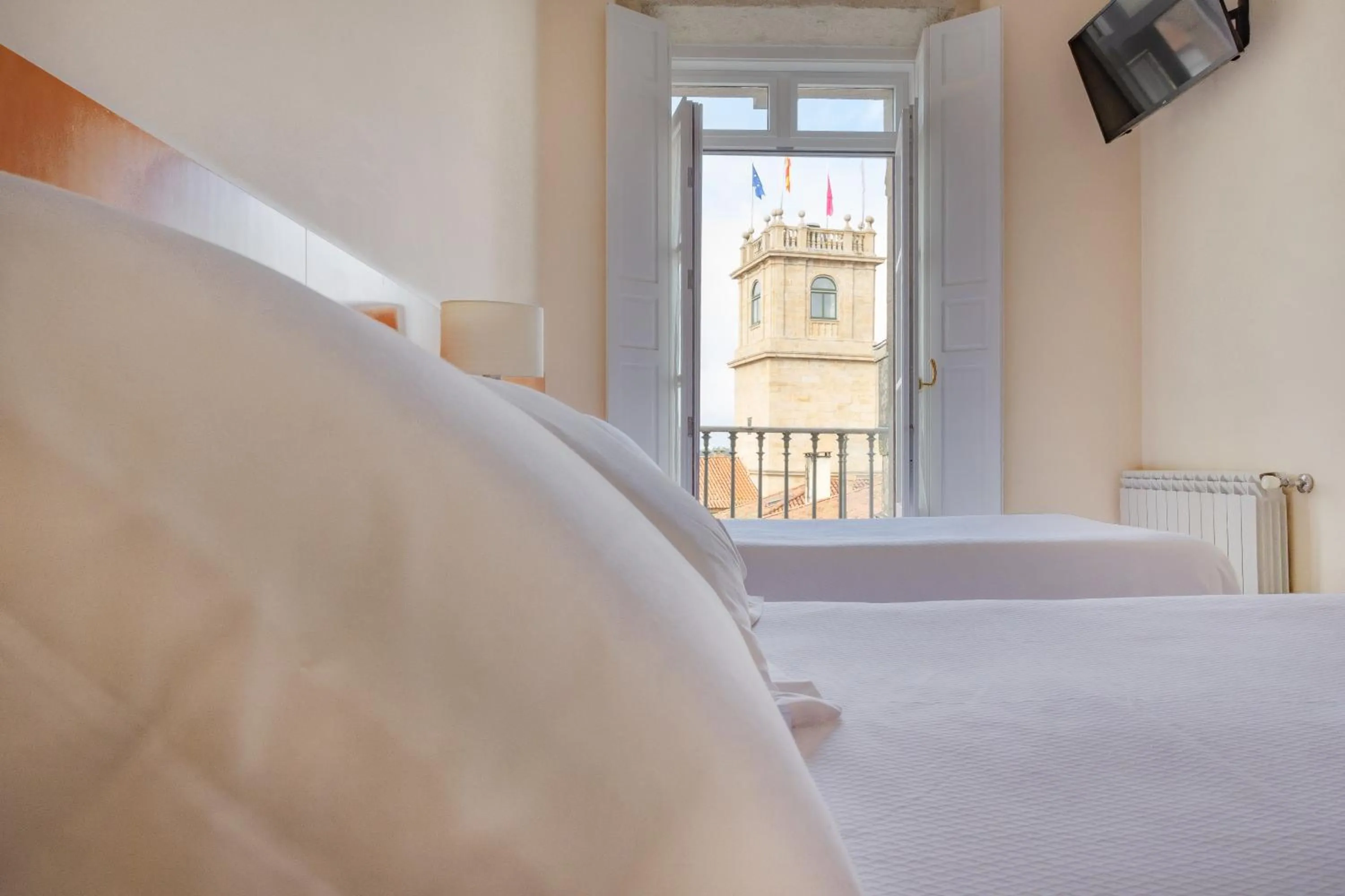 Photo of the whole room, Bed in Hotel Montes