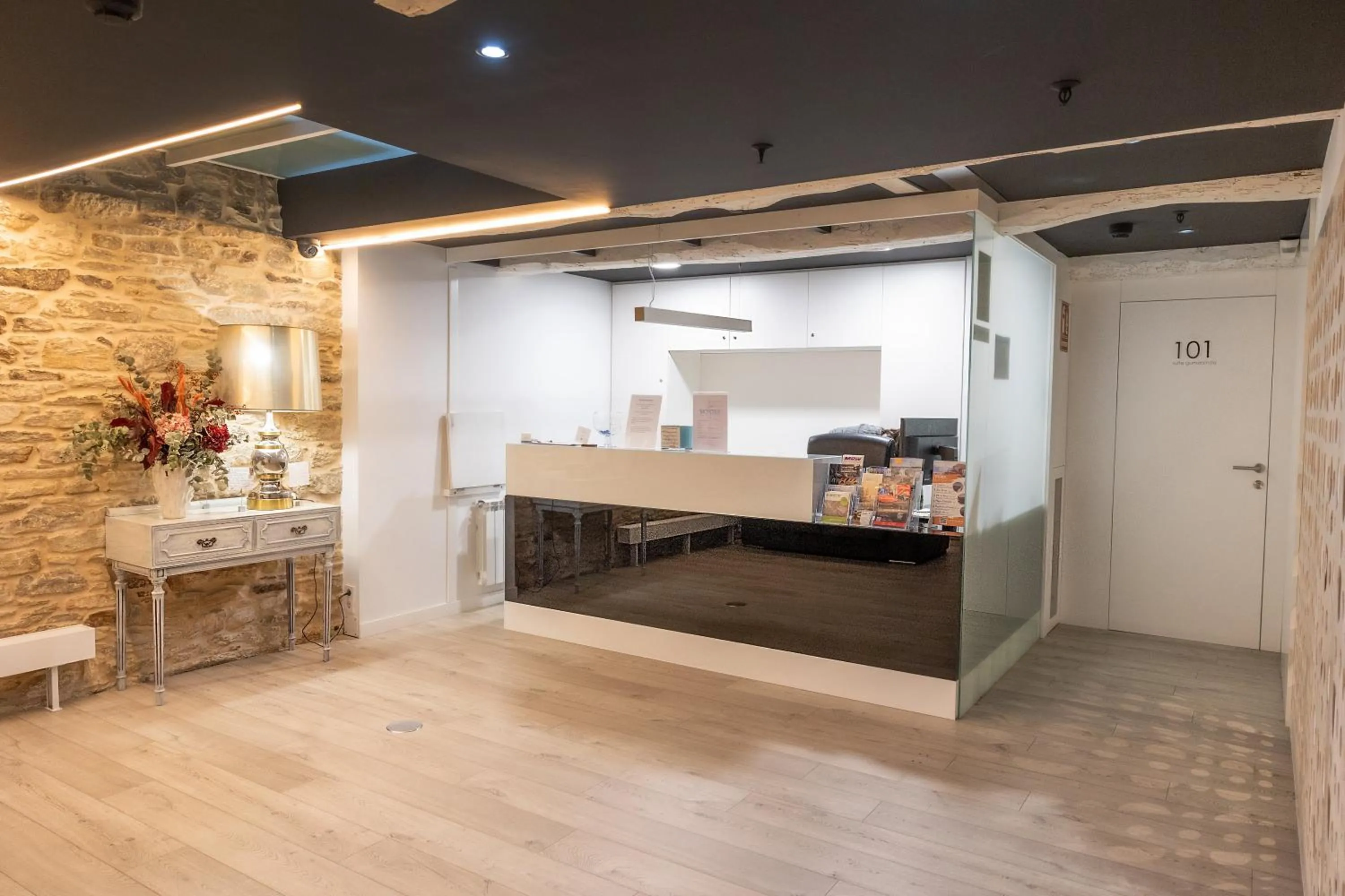 Lobby or reception in Hotel Montes