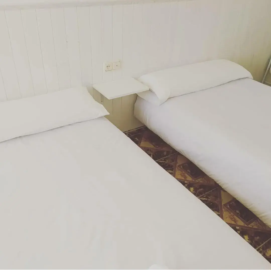 Double or Twin Room in Hostal Jaufil Double or Twin Room in Hostal Jaufil