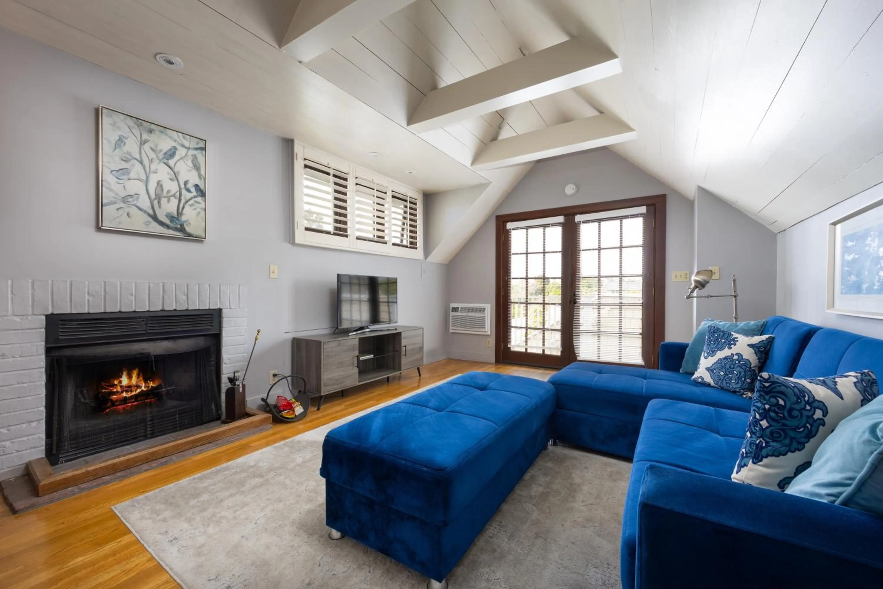 Living room in De La Vina Inn