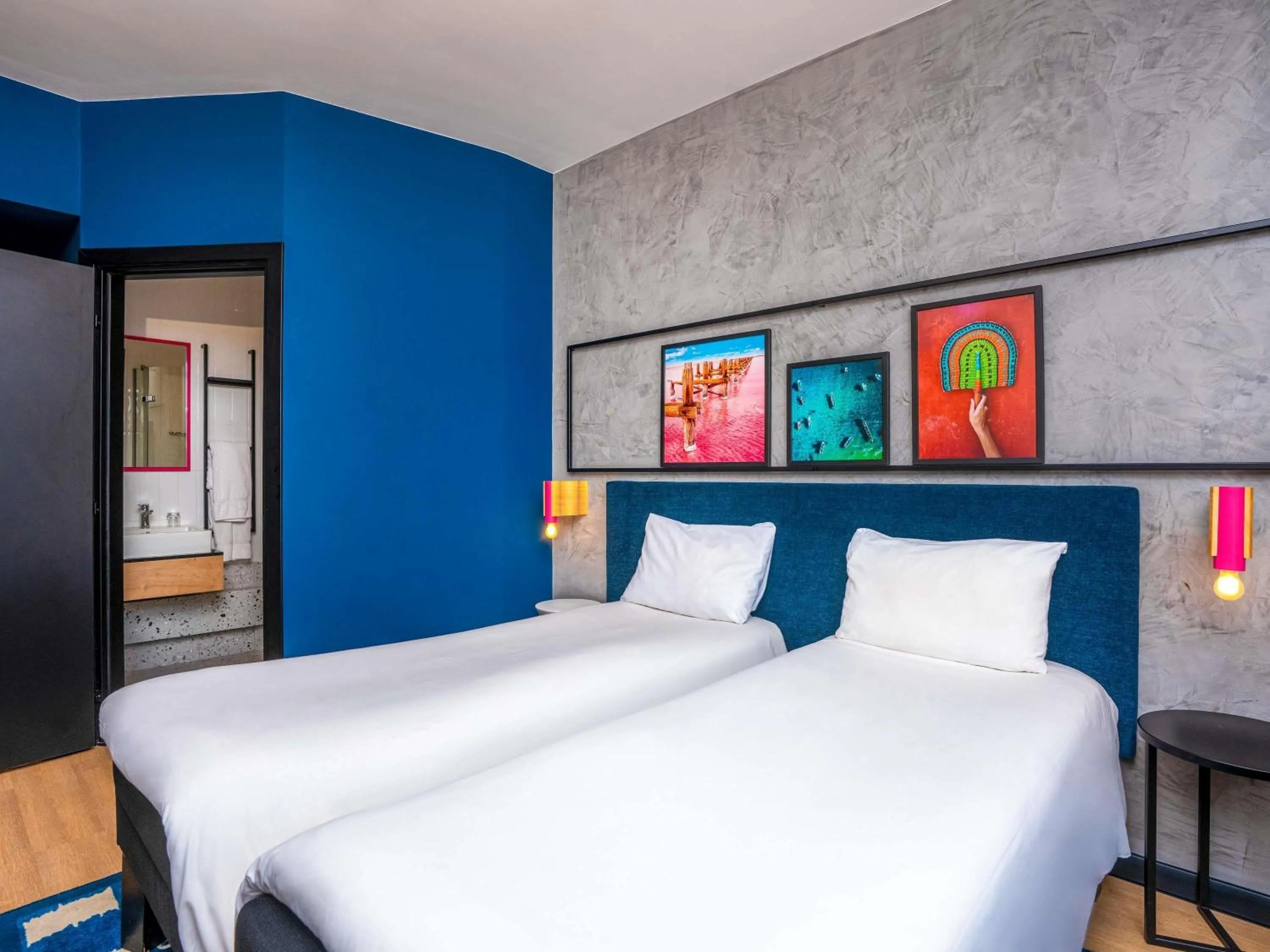 Bedroom, Bed in Ibis Styles Dakar