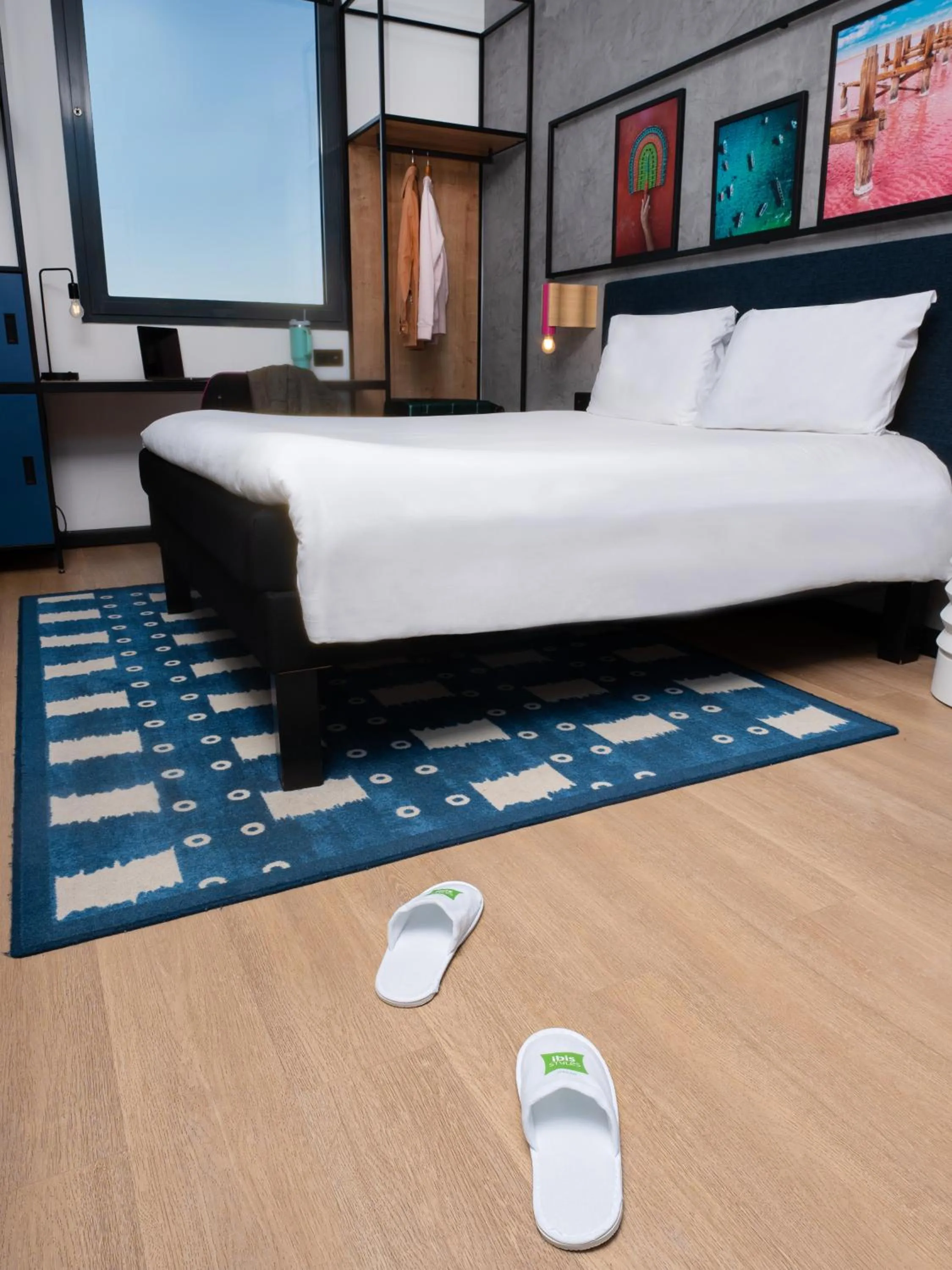 Bedroom, Bed in Ibis Styles Dakar