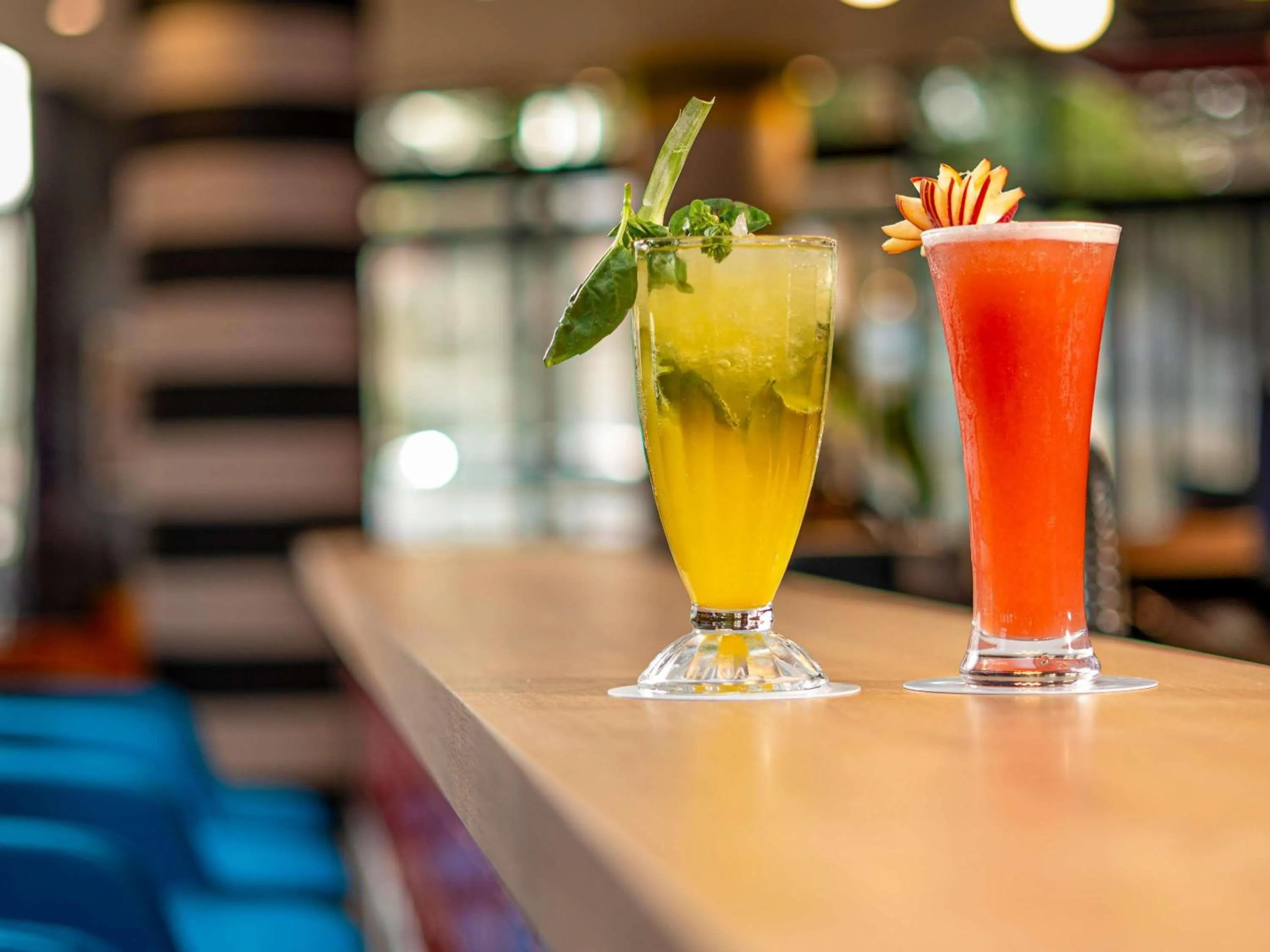 Lounge or bar in Ibis Styles Dakar