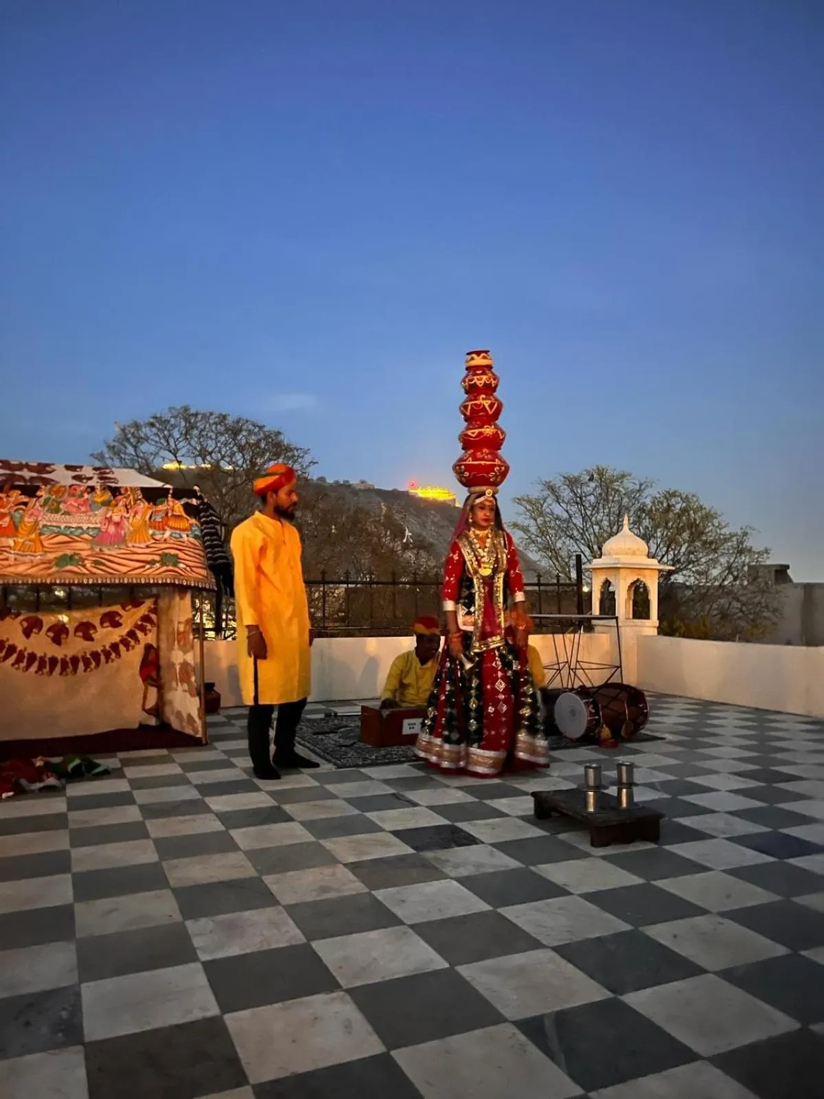 Restaurant/places to eat in Hotel Bissau Palace